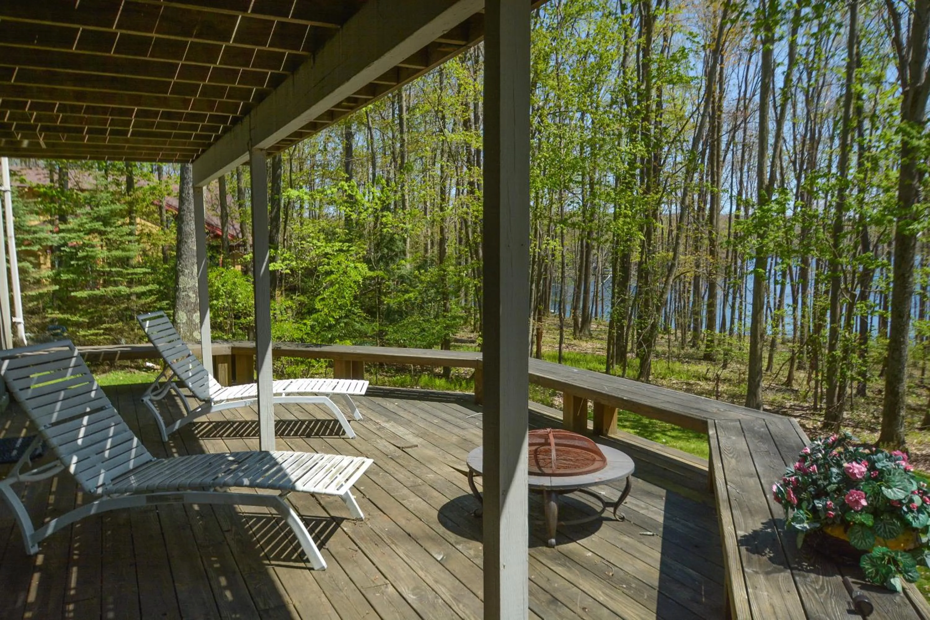 Property building in Donnas Choice