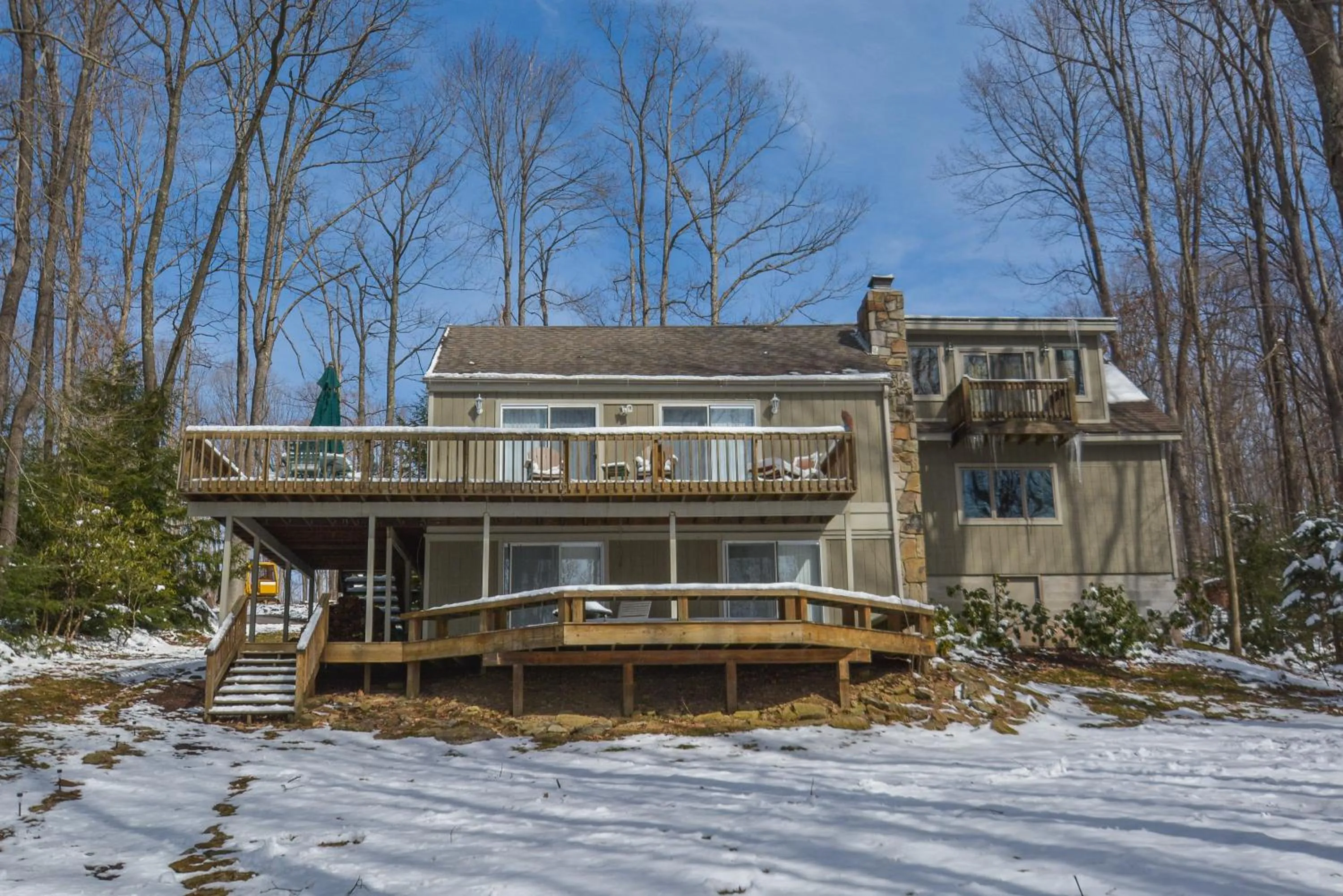 Property building in Donnas Choice