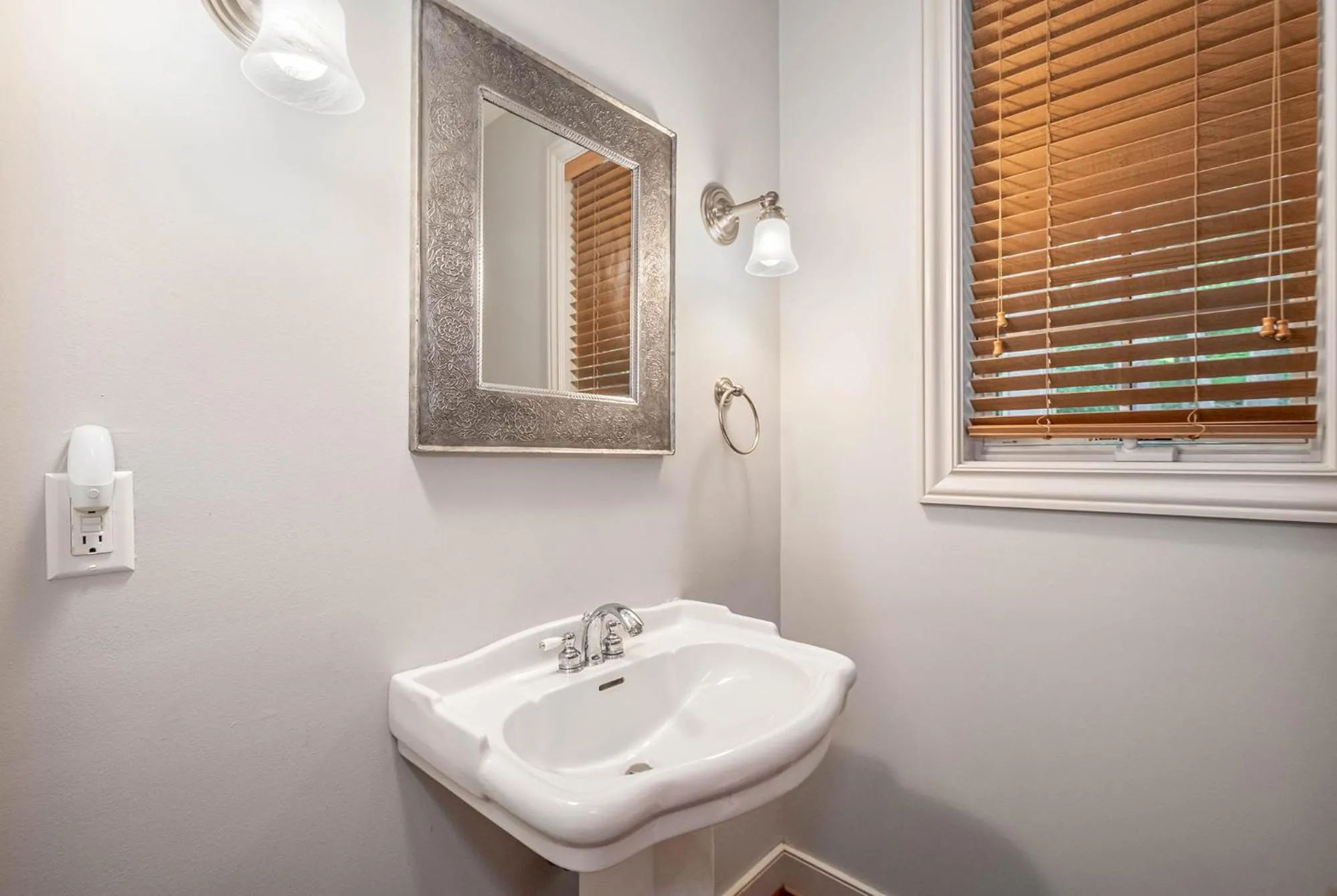 Property building in Fridays Escape