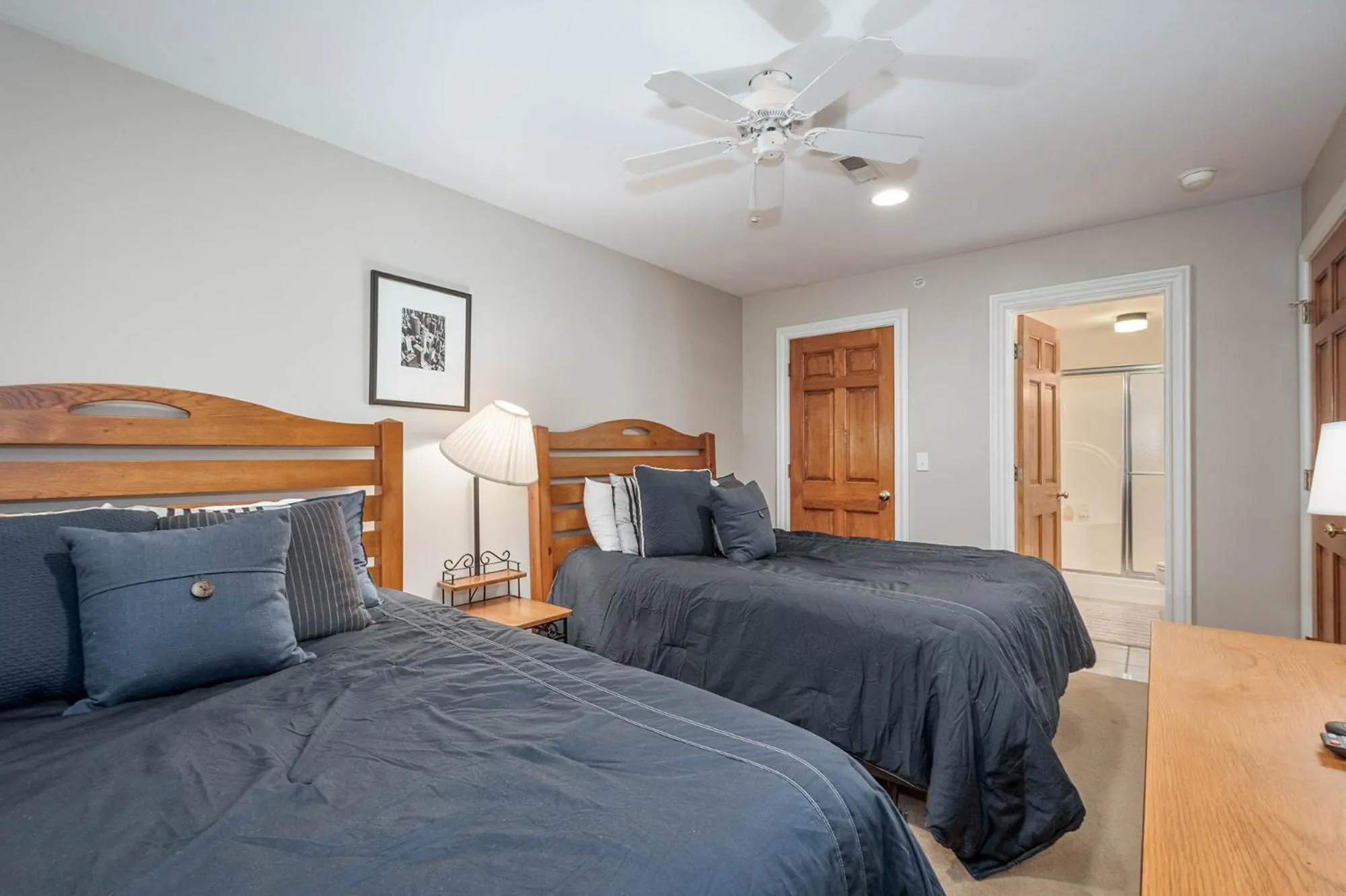 Property building, Bed in Fridays Escape