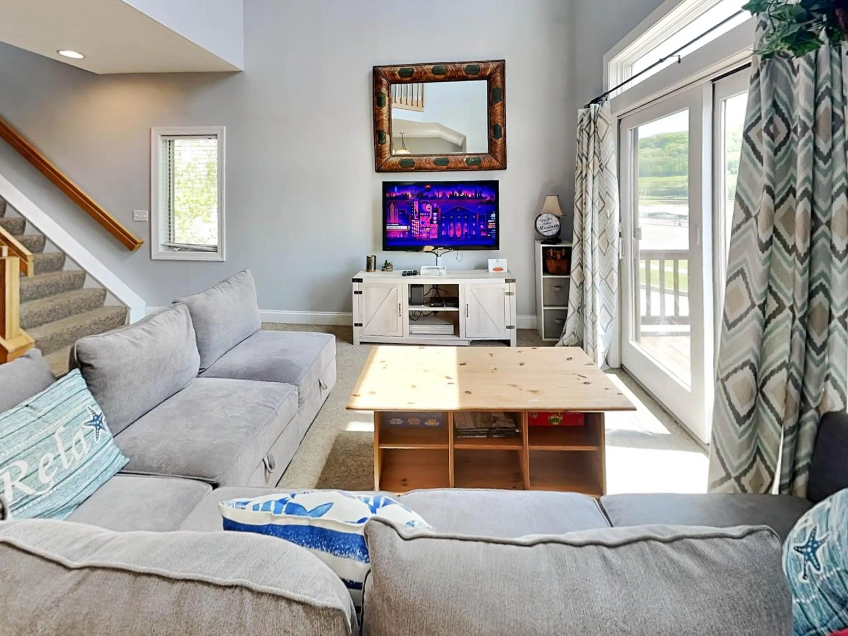 Property building in Its 5 OClock Somewhere