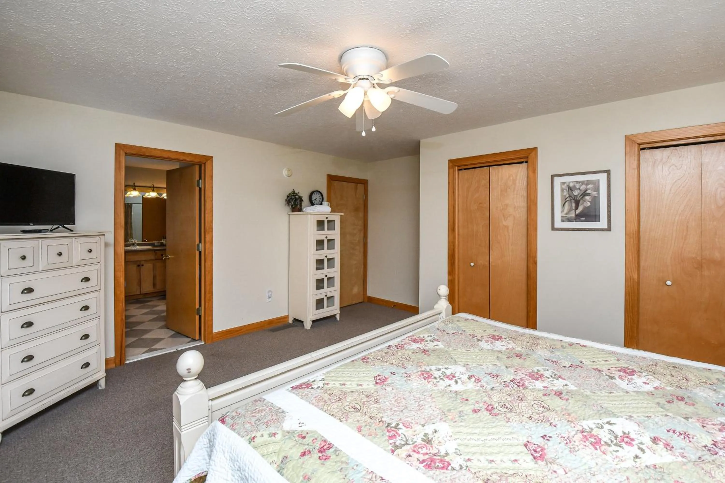 Bed in Rockledge Manor