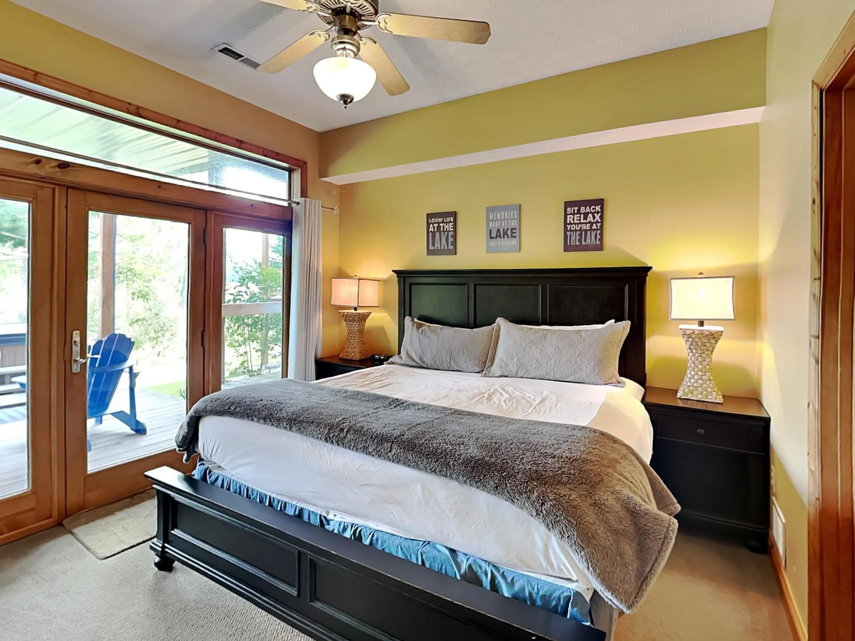 Bed in Celebration at Deep Creek