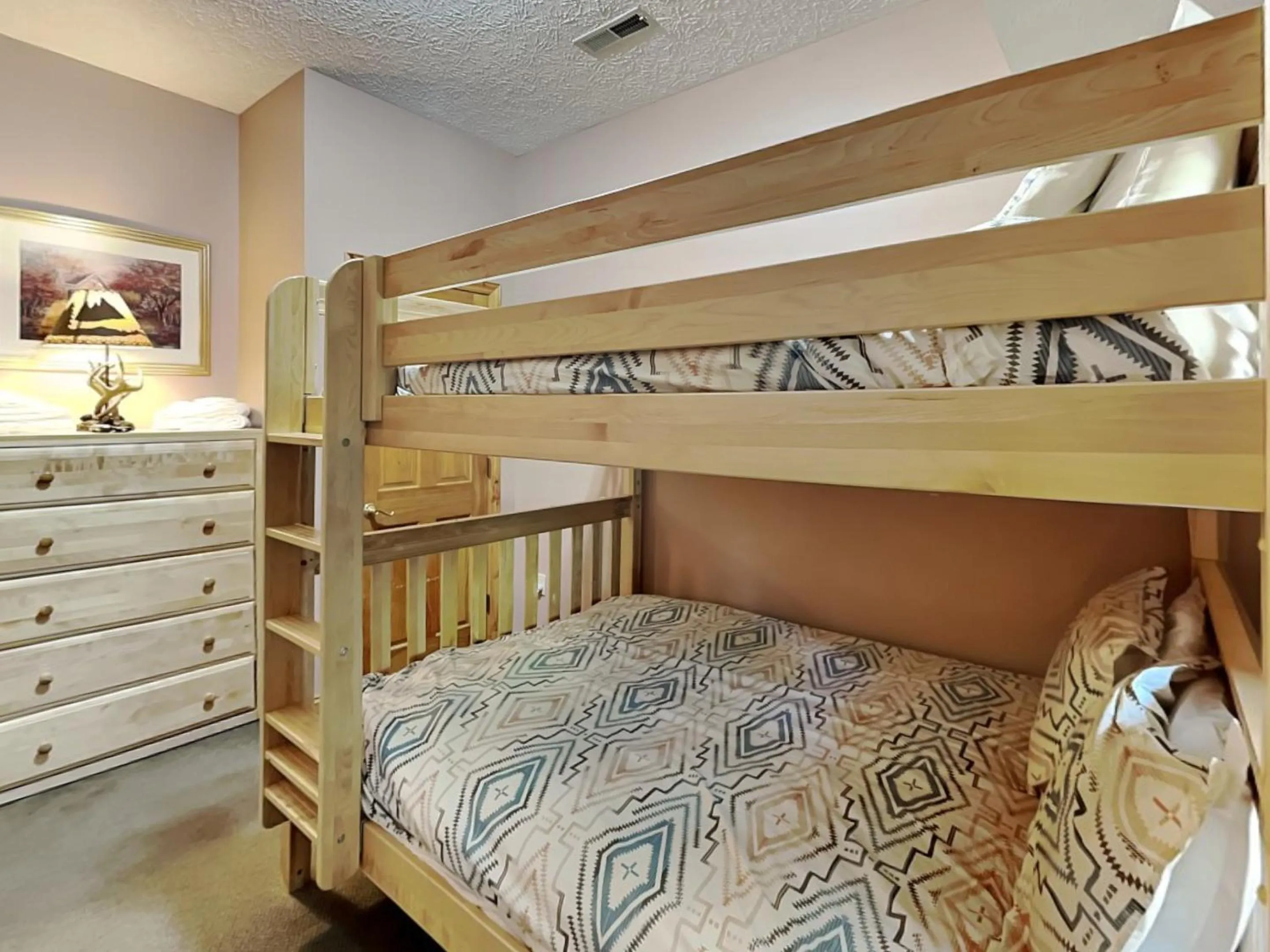 Bed in Celebration at Deep Creek