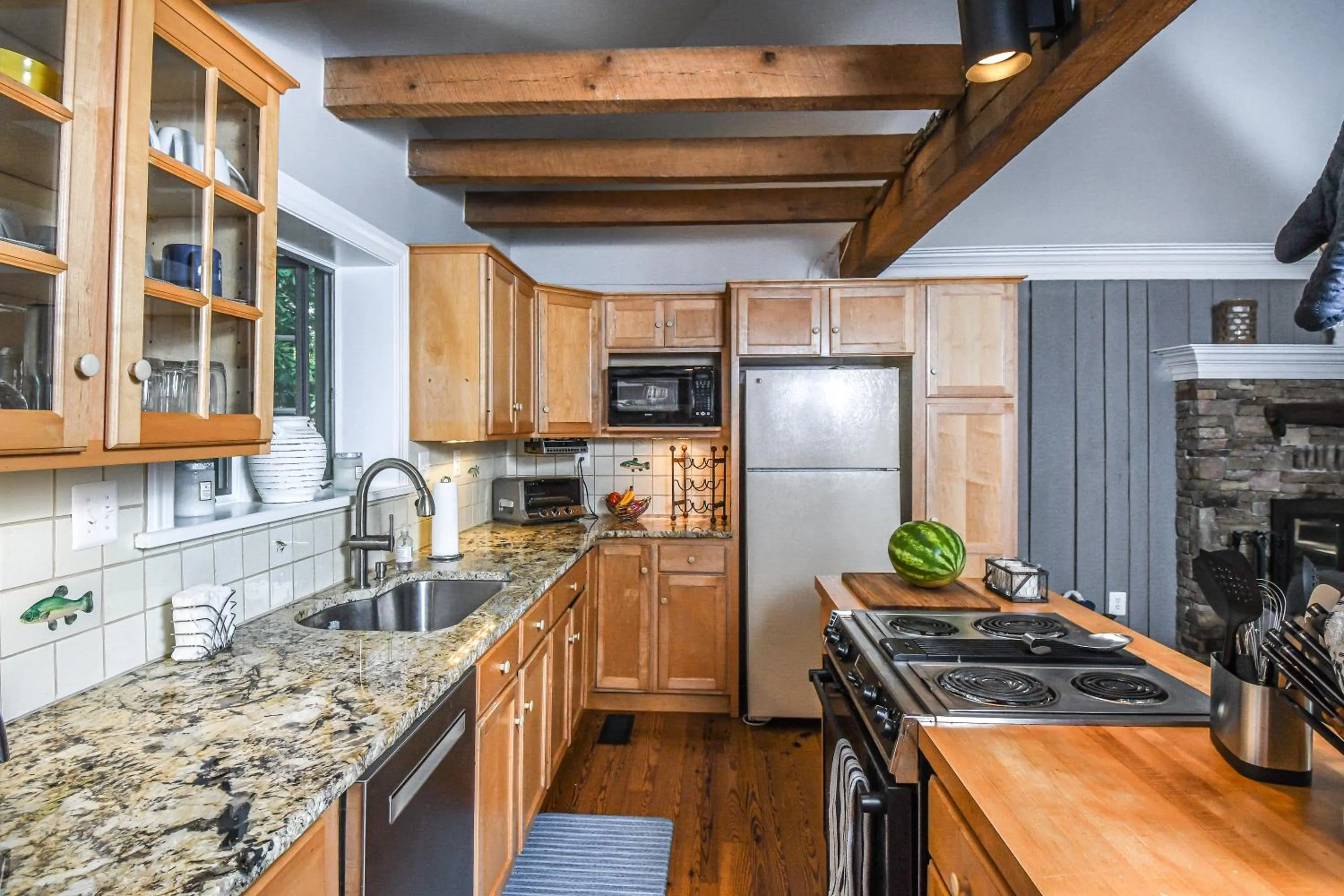 Property building in Bearfoot Lodge