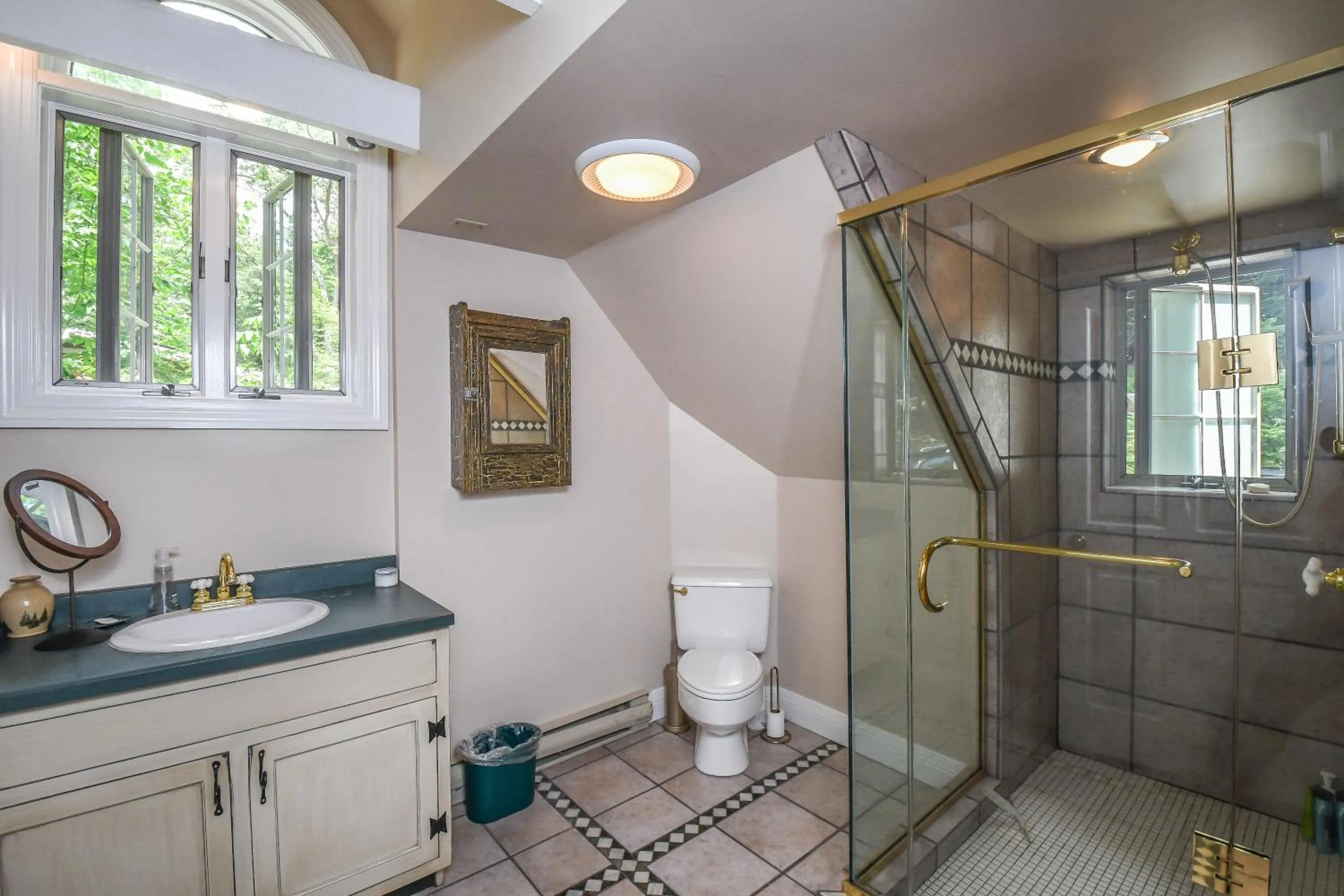 Property building in Bearfoot Lodge