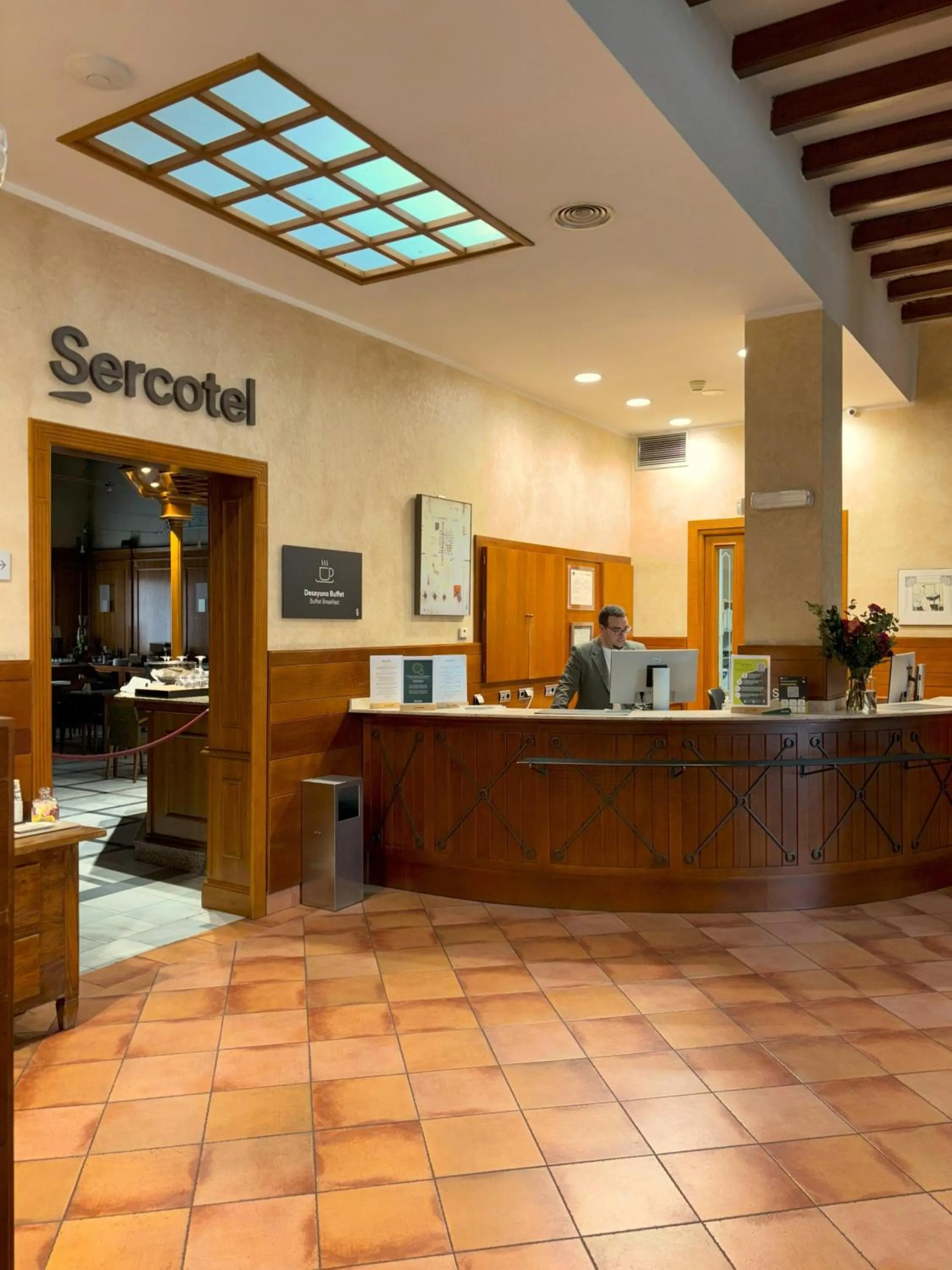 Lobby or reception in Sercotel Toledo Renacimiento