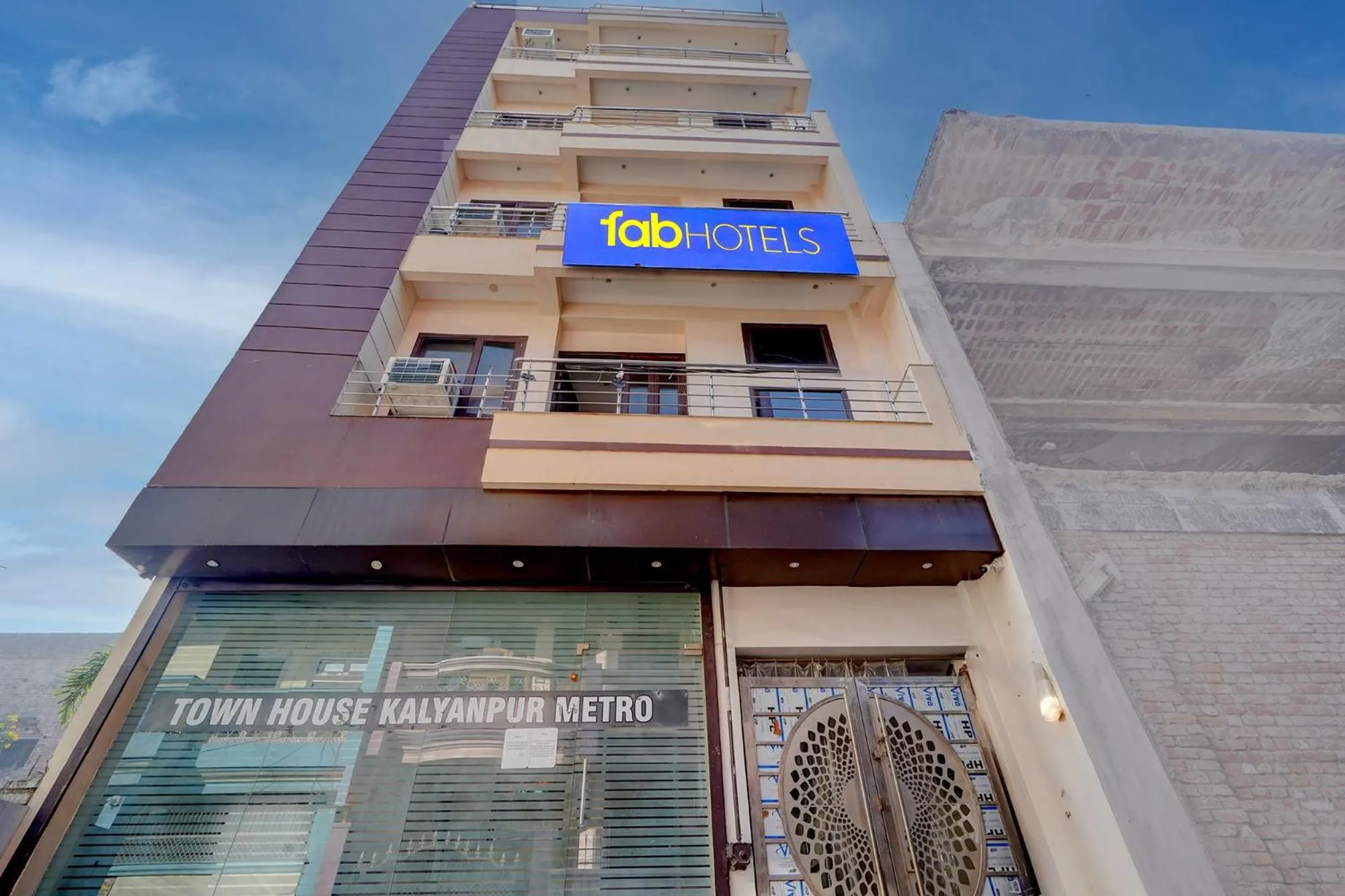 FabHotel Metro Inn