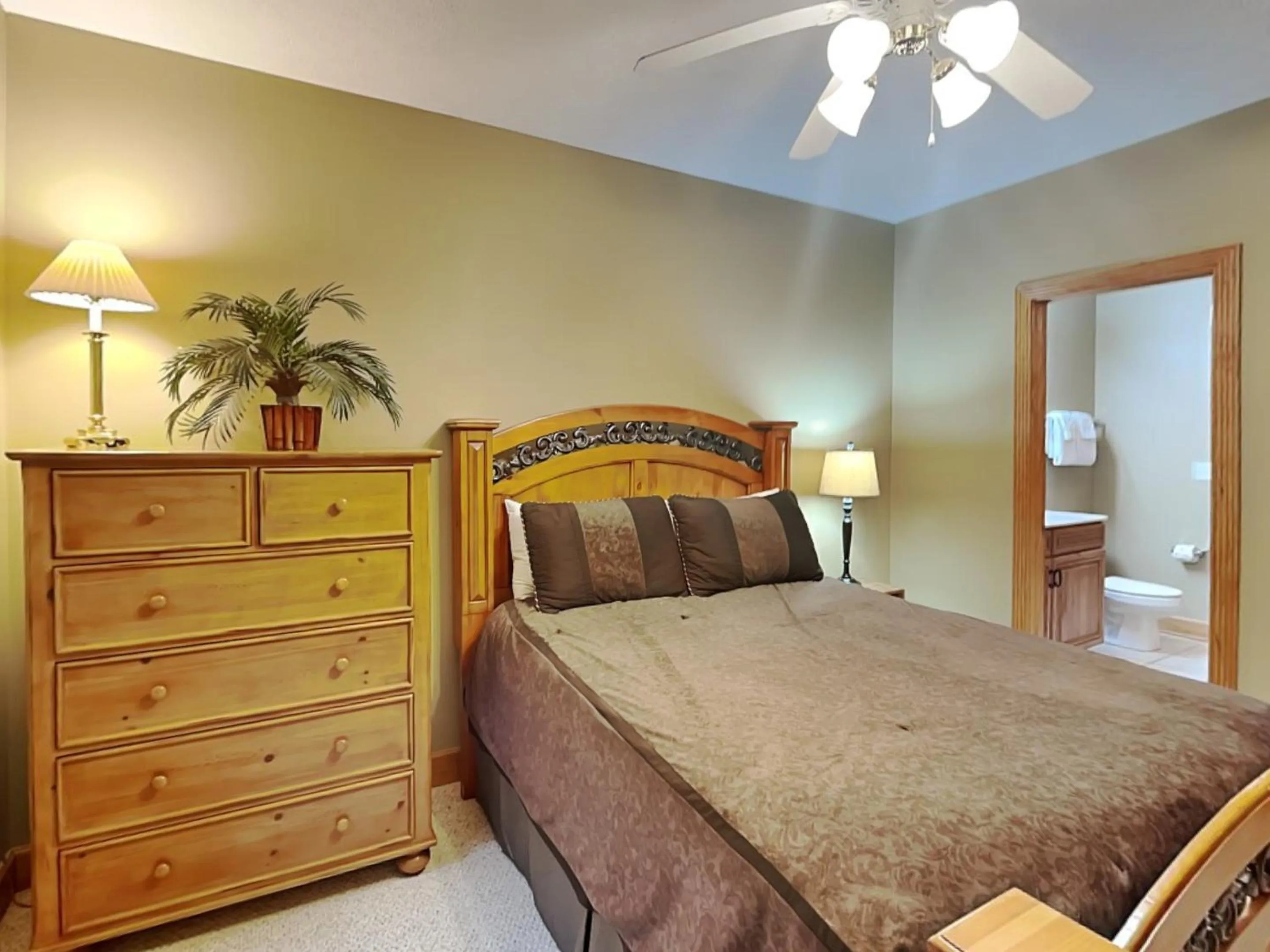 Bed in Marsh Run Cove