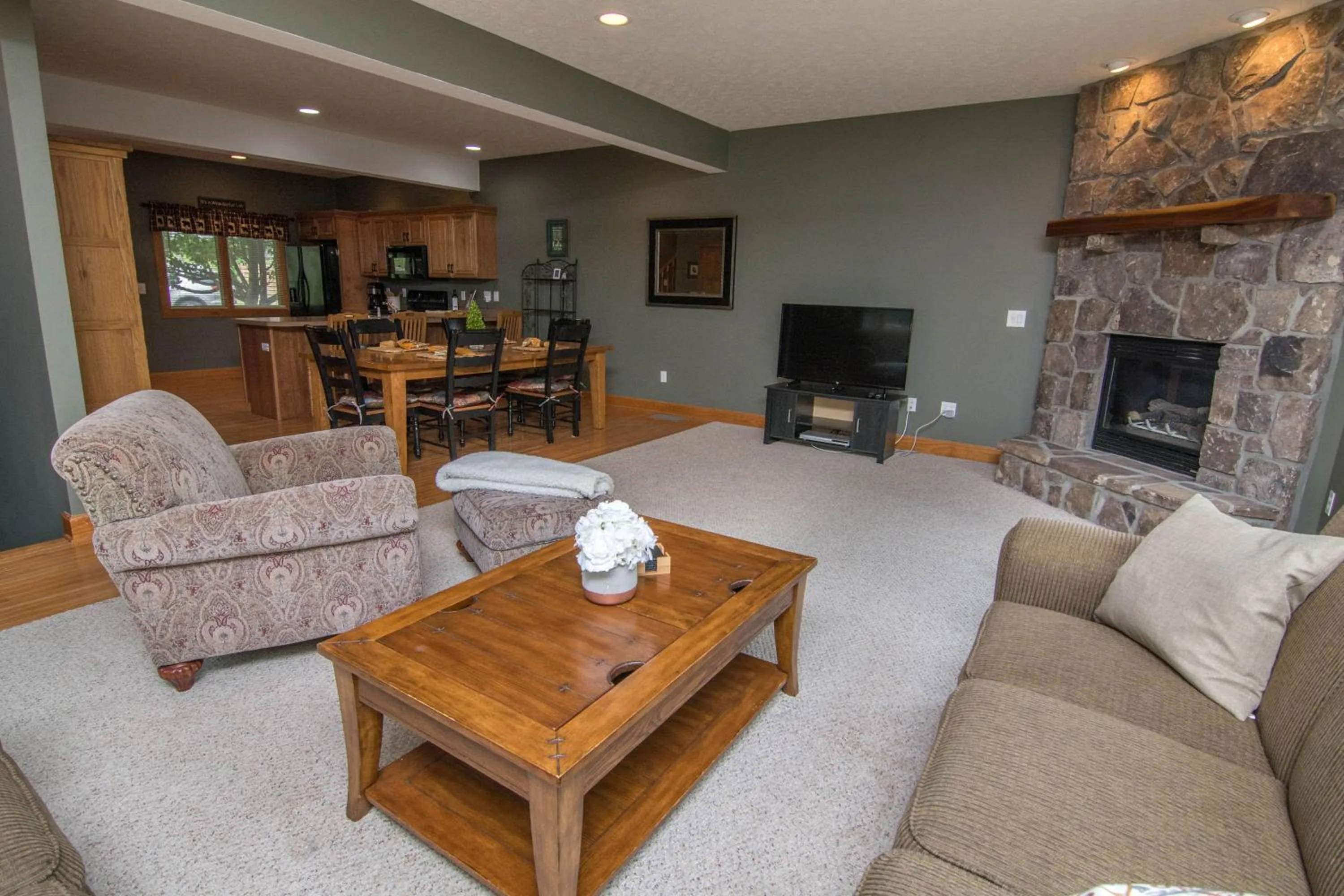 Property building in Marsh Run Cove