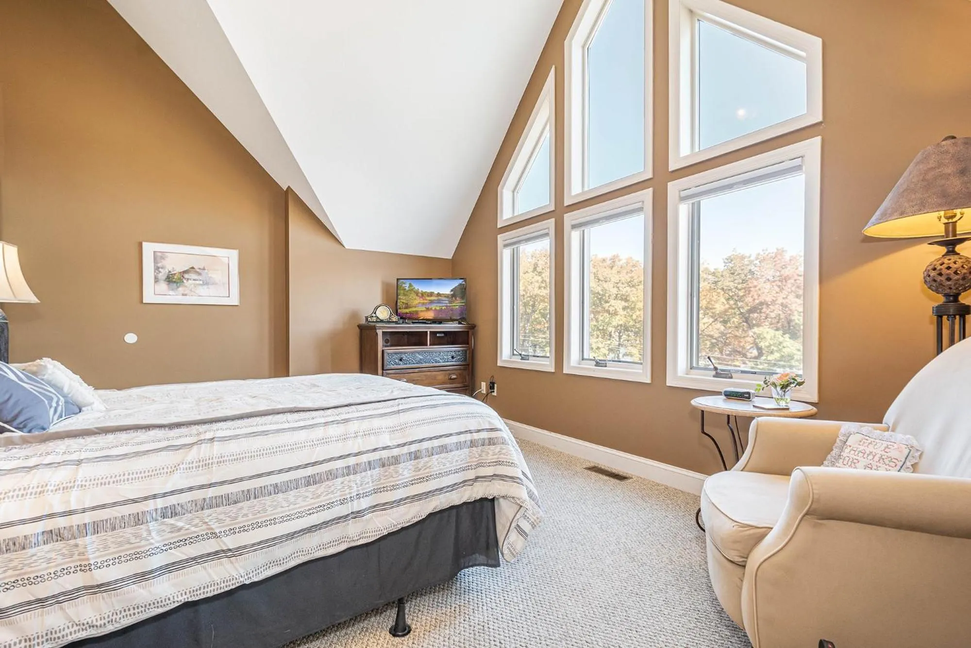 Property building, Bed in Strawberry Fields