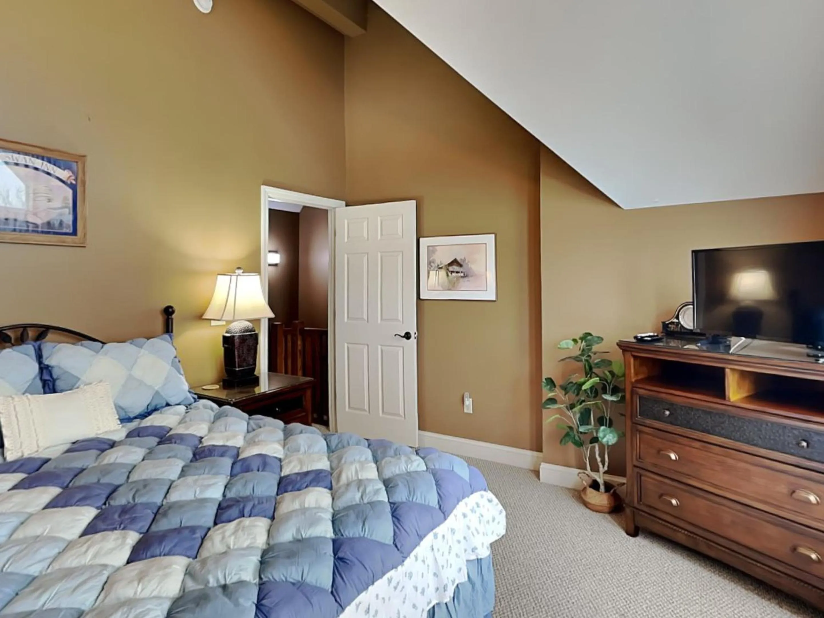 Bed in Strawberry Fields