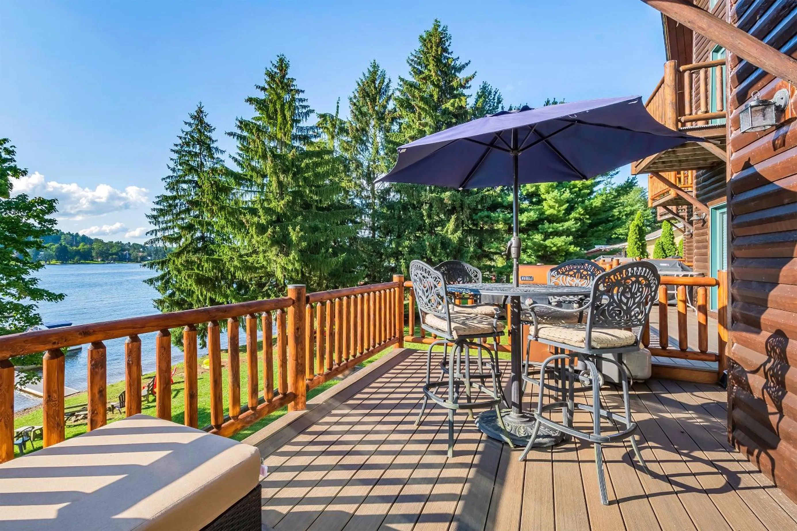 Property building in Cedar Shores Villa 03