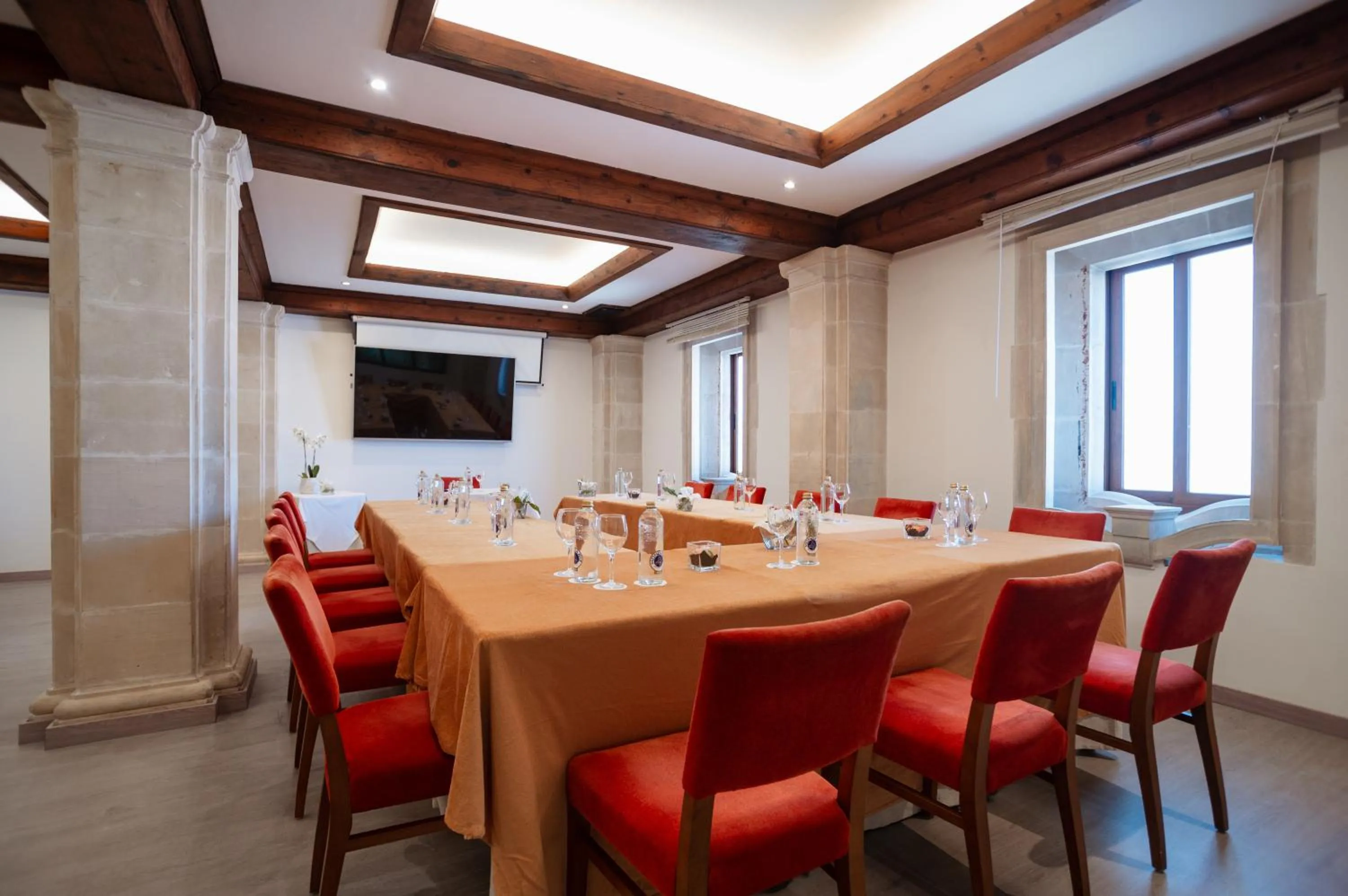 Meeting/conference room in Secrets Mallorca Villamil Resort & Spa - Adults Only (+18)