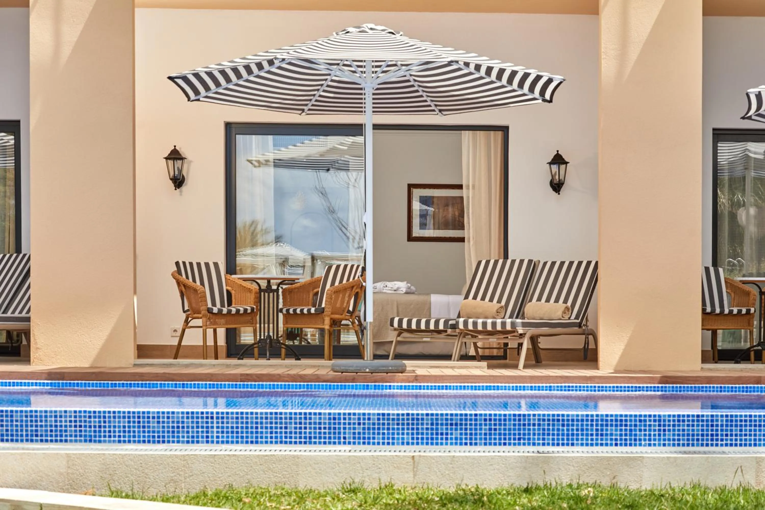 Patio in Secrets Mallorca Villamil Resort & Spa - Adults Only (+18)