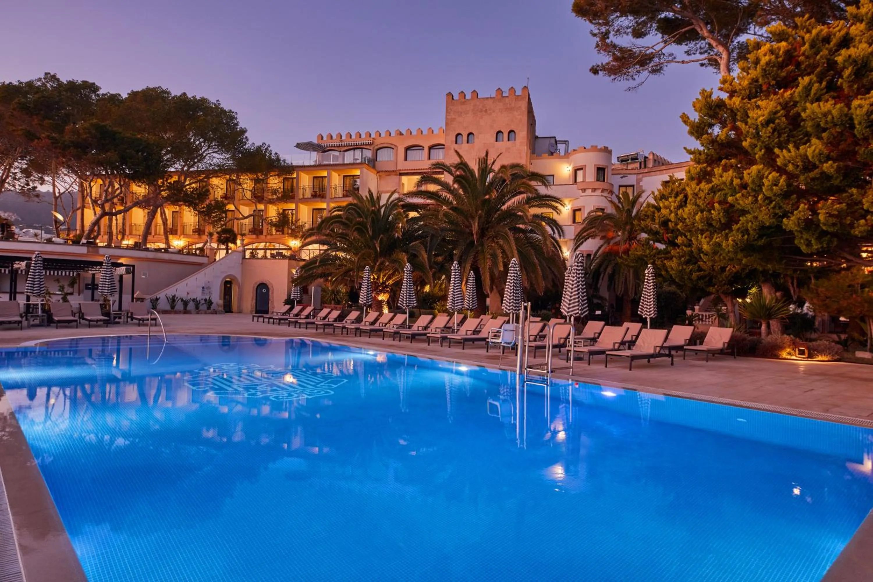 Property building in Secrets Mallorca Villamil Resort & Spa - Adults Only (+18)