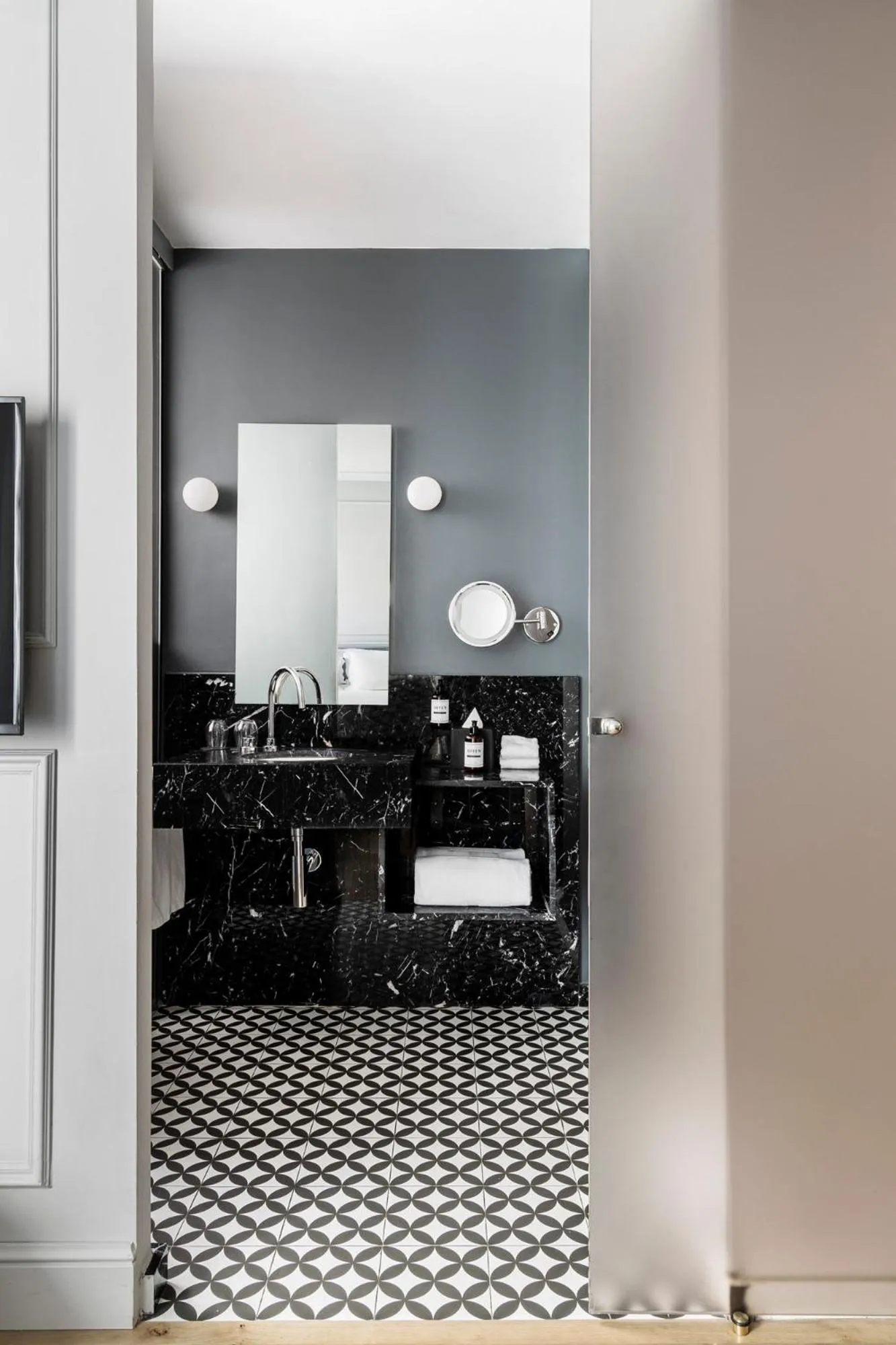 Bathroom in TÓTEM Madrid, a Small Luxury Hotel of the World