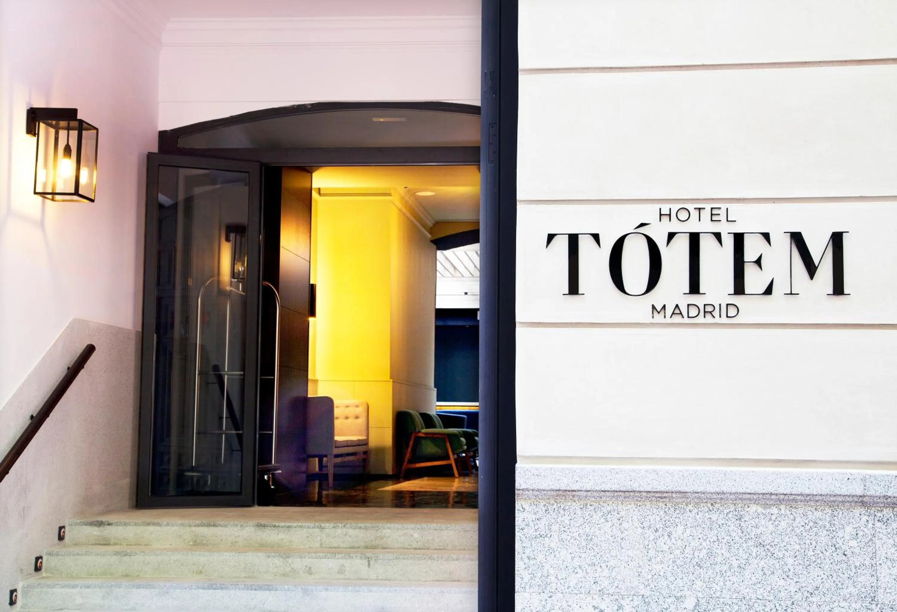 Facade/entrance in TÓTEM Madrid, a Small Luxury Hotel of the World