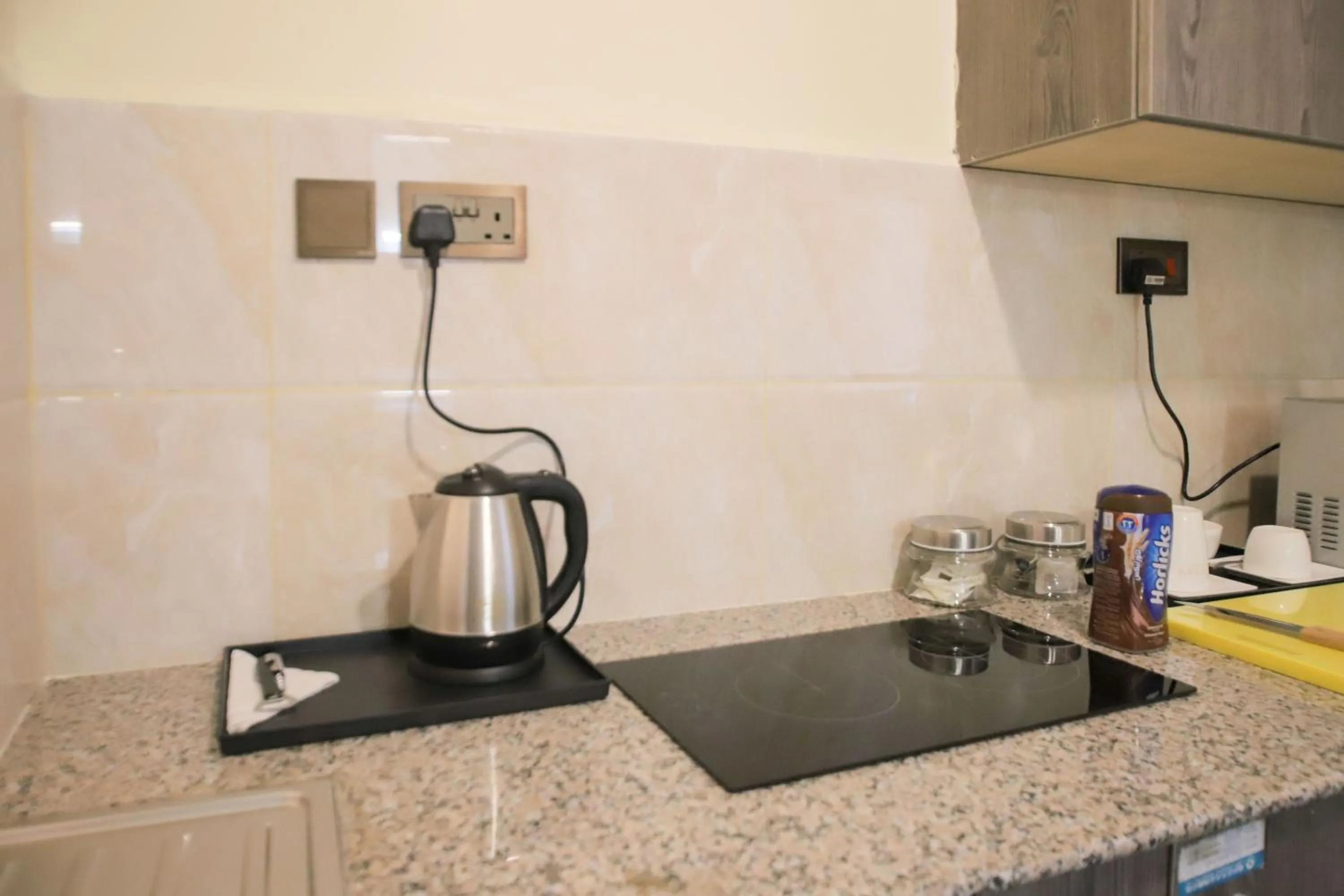 Coffee/tea facilities in Lantern Serviced Apartments