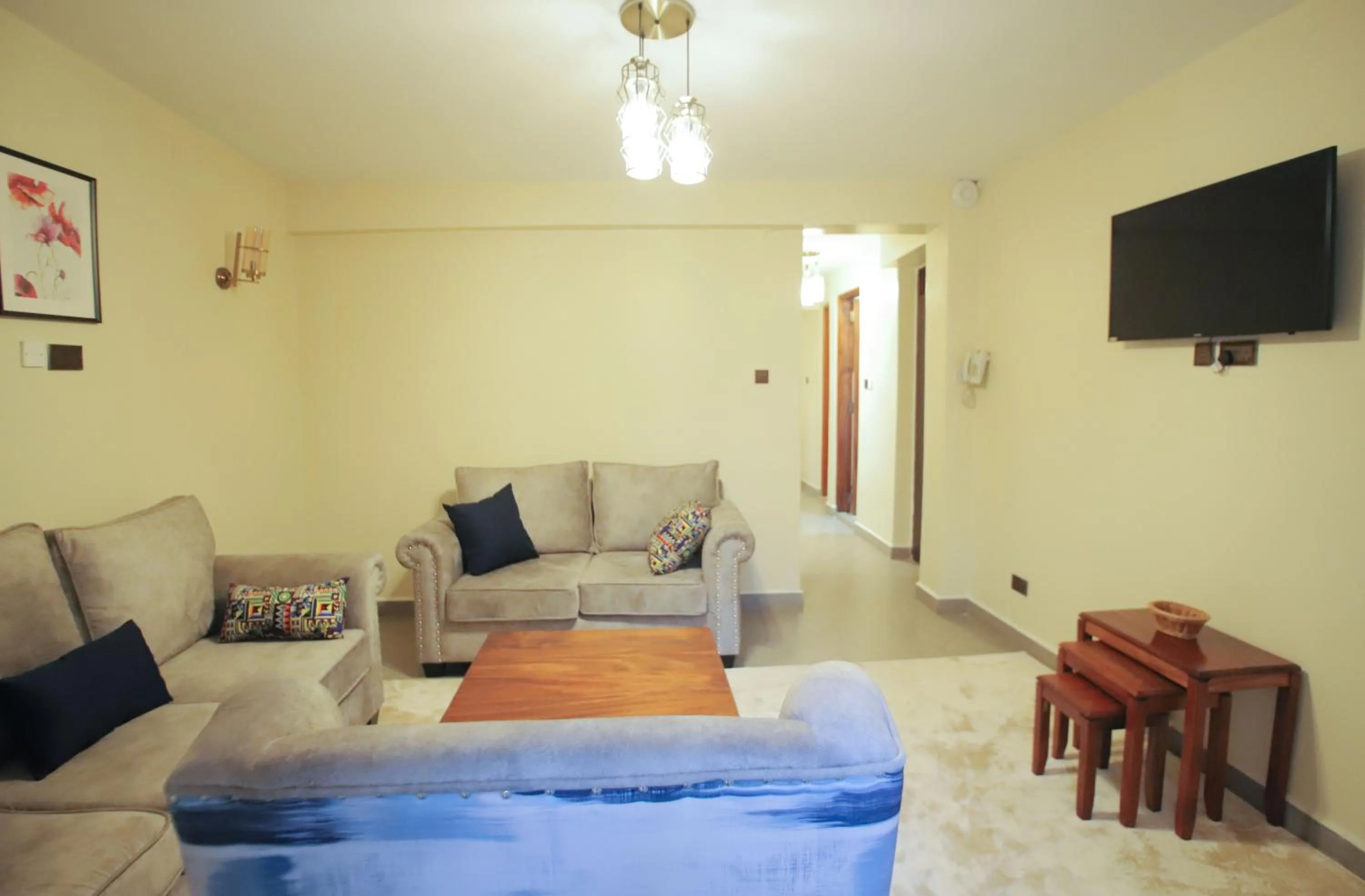 TV and multimedia in Lantern Serviced Apartments