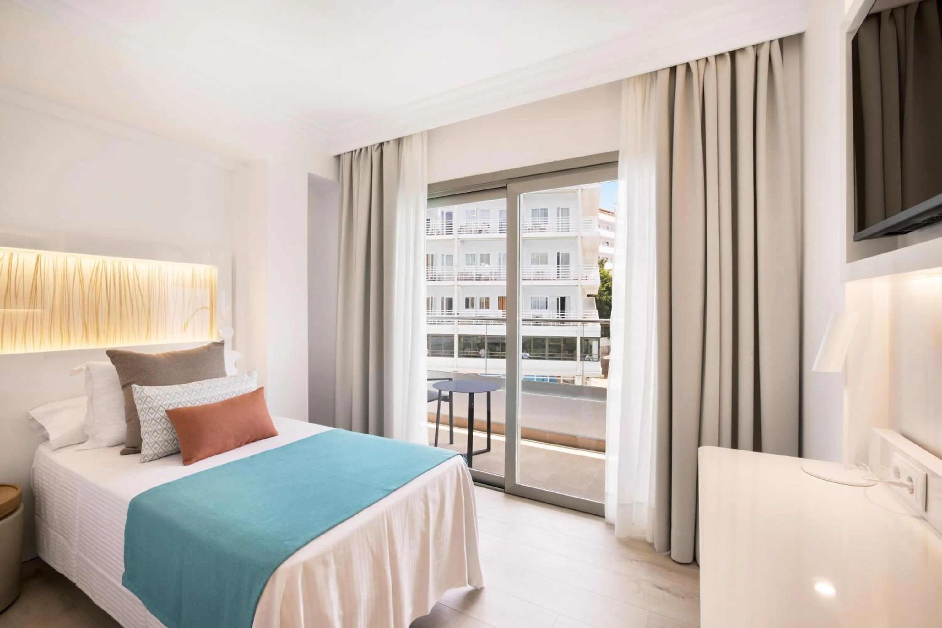 Bed in Hotel Ipanema Beach