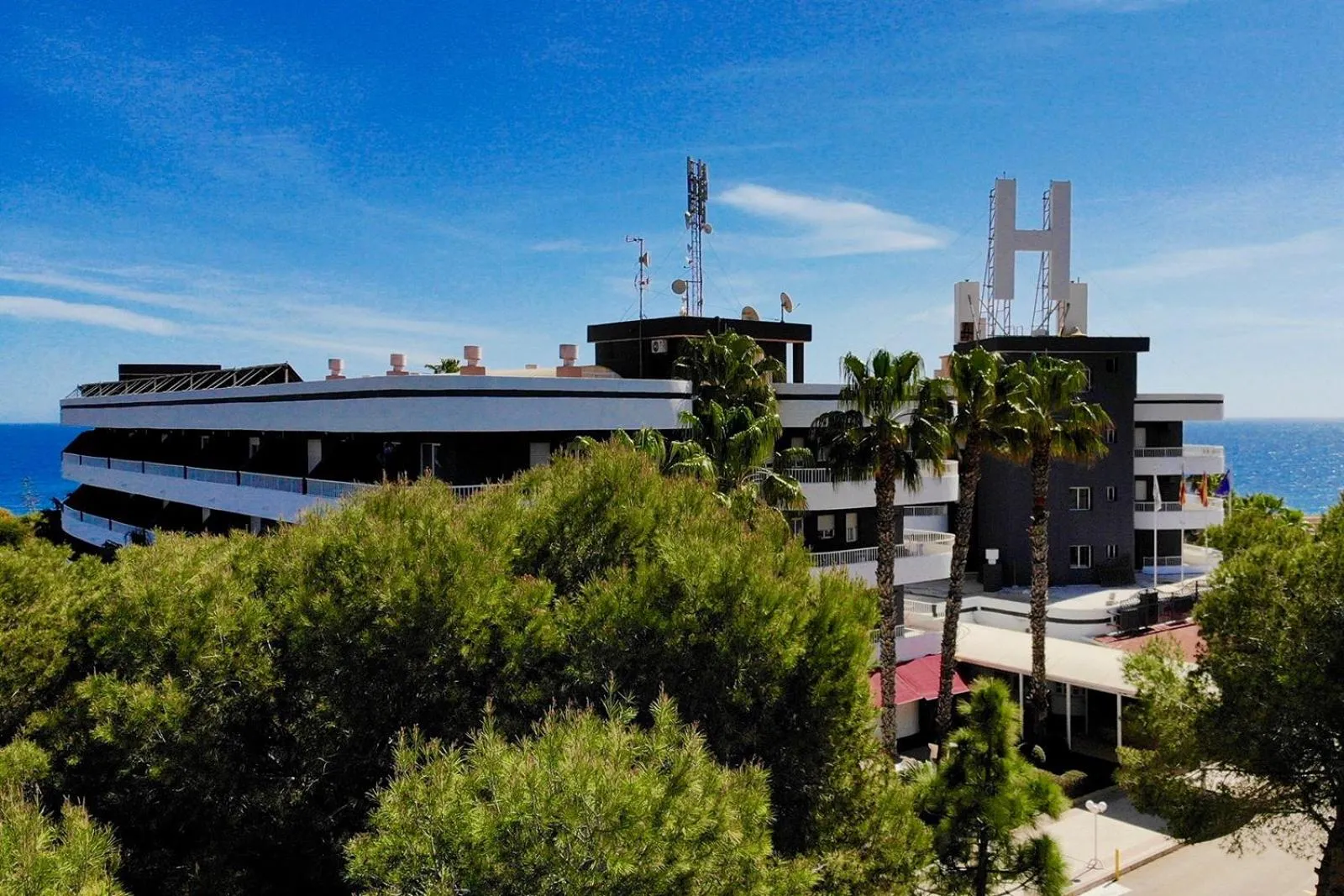 Property building in Palmera Beach