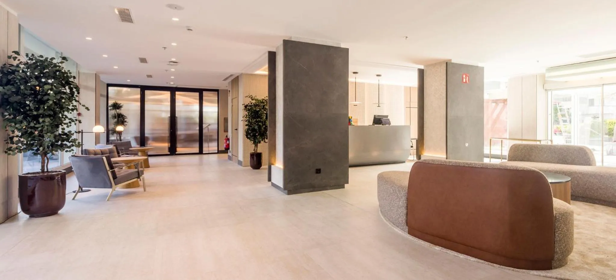 Lobby or reception in Hotel Ilunion San Sebastián