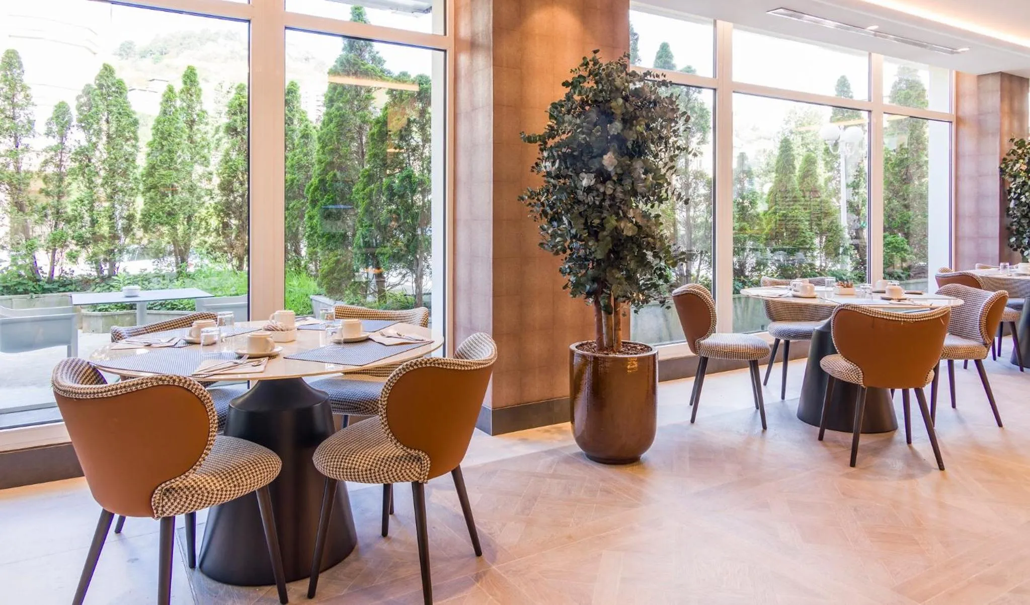 Restaurant/places to eat in Hotel Ilunion San Sebastián