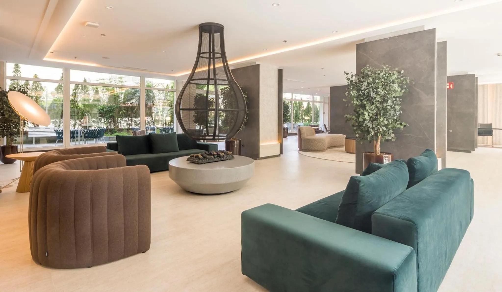 Seating area in Hotel Ilunion San Sebastián