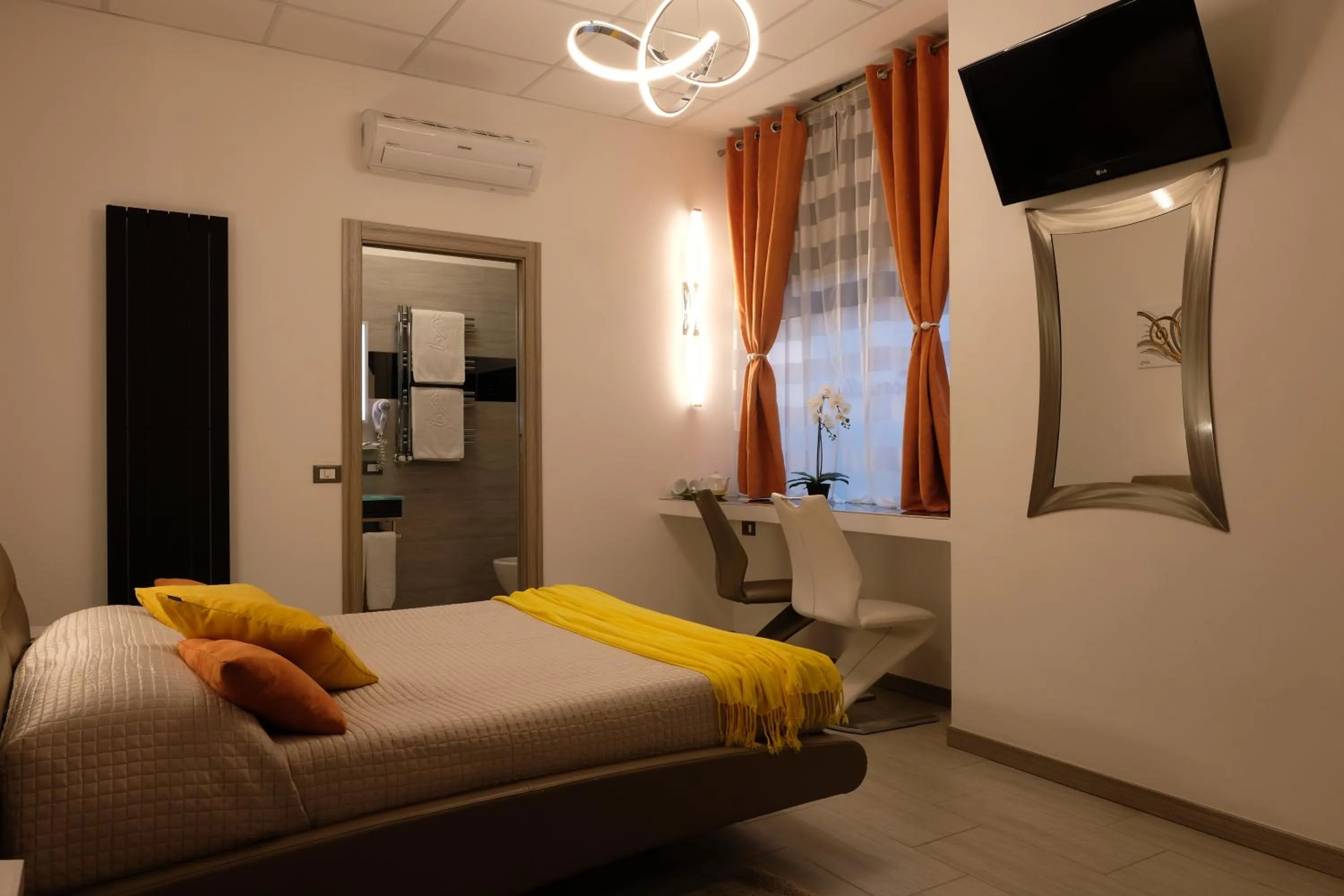 Photo of the whole room, Bed in LeNotti Verona