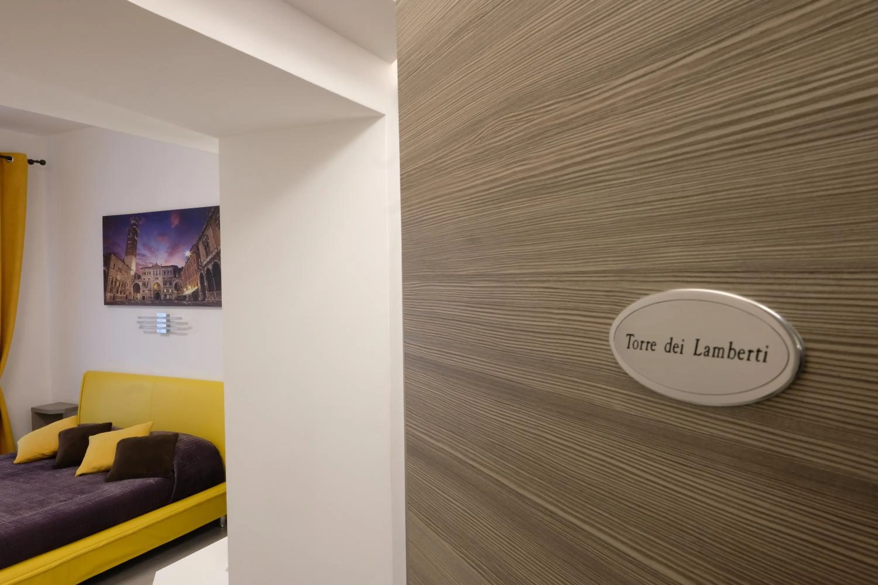 Photo of the whole room in LeNotti Verona