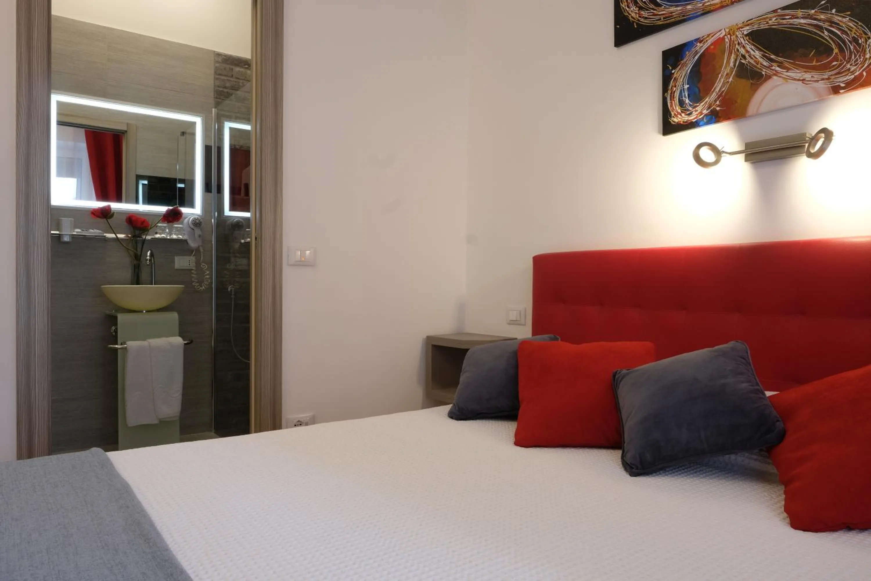 Photo of the whole room, Bed in LeNotti Verona