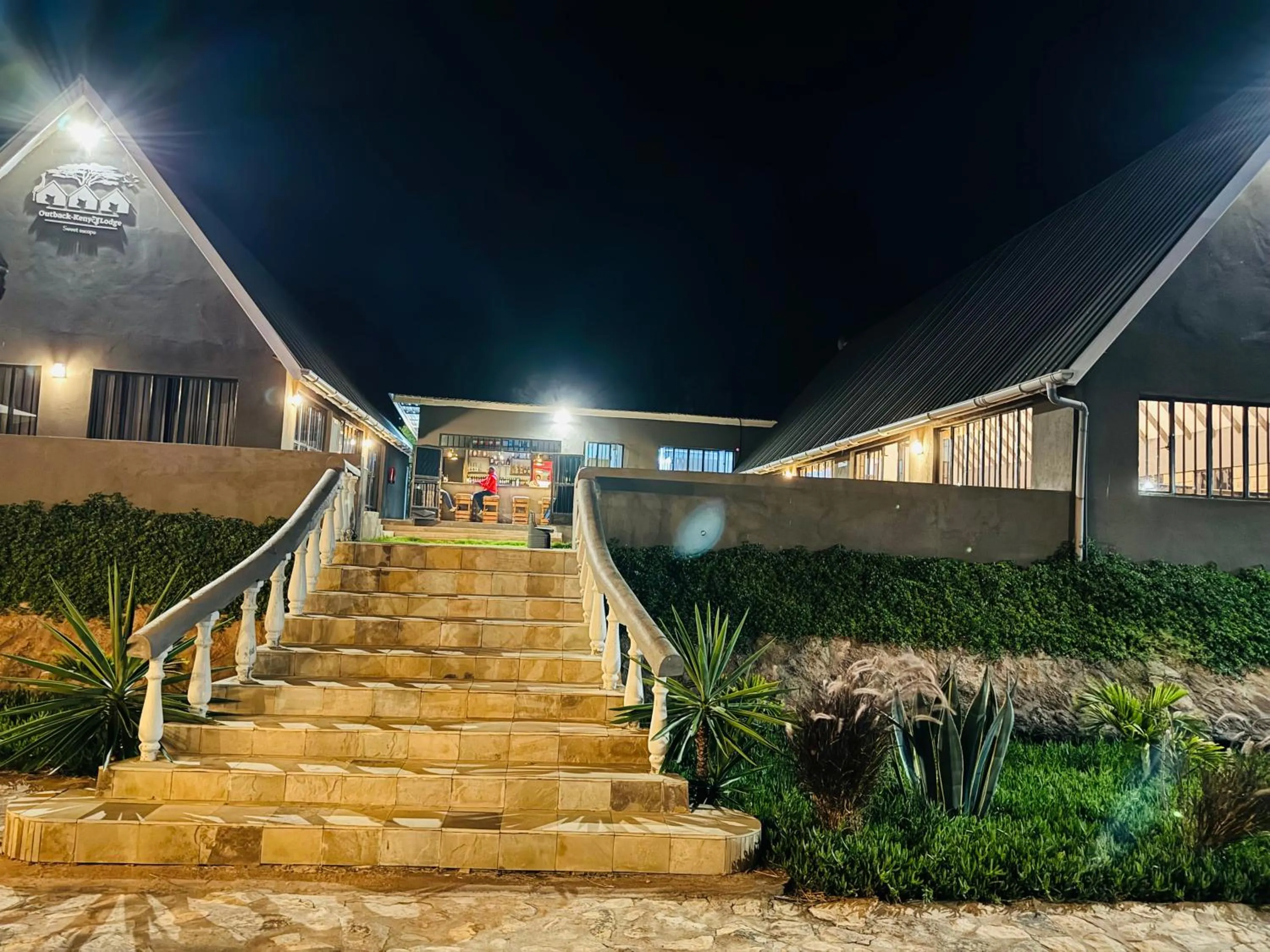 Restaurant/places to eat in Outback Kenya Lodge