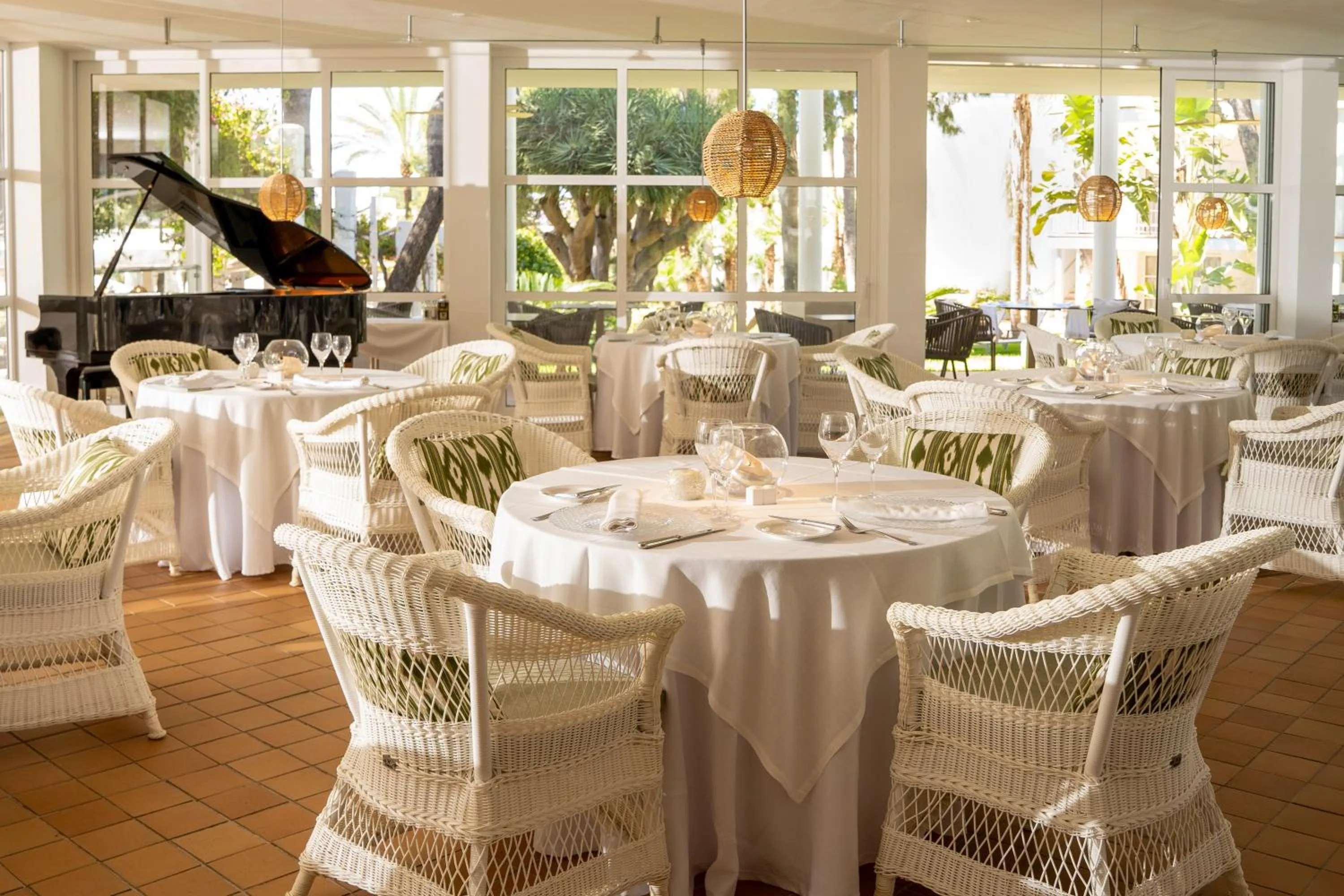 Restaurant/places to eat in Melia Cala d'Or Boutique Hotel