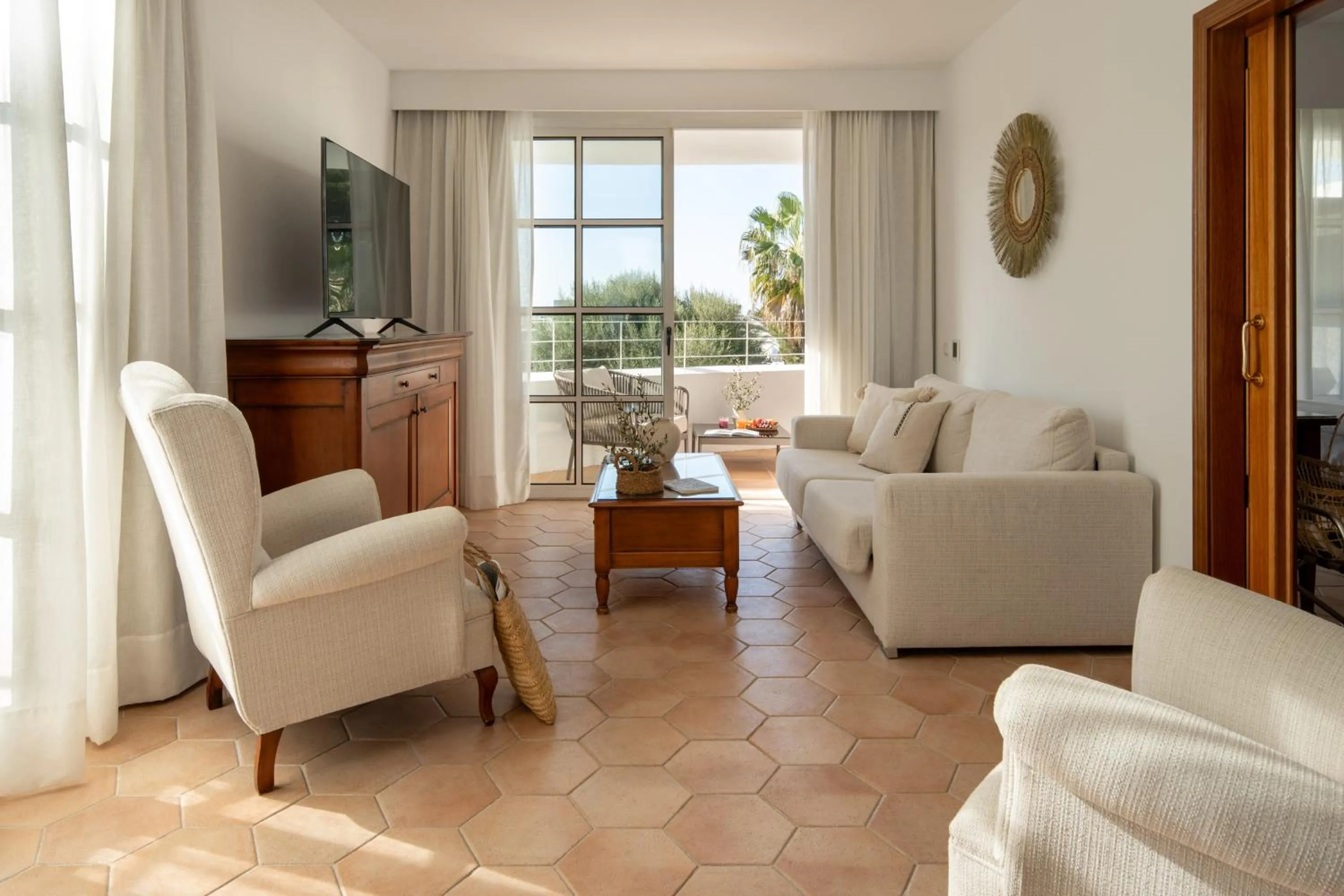 Living room in Melia Cala d'Or Boutique Hotel