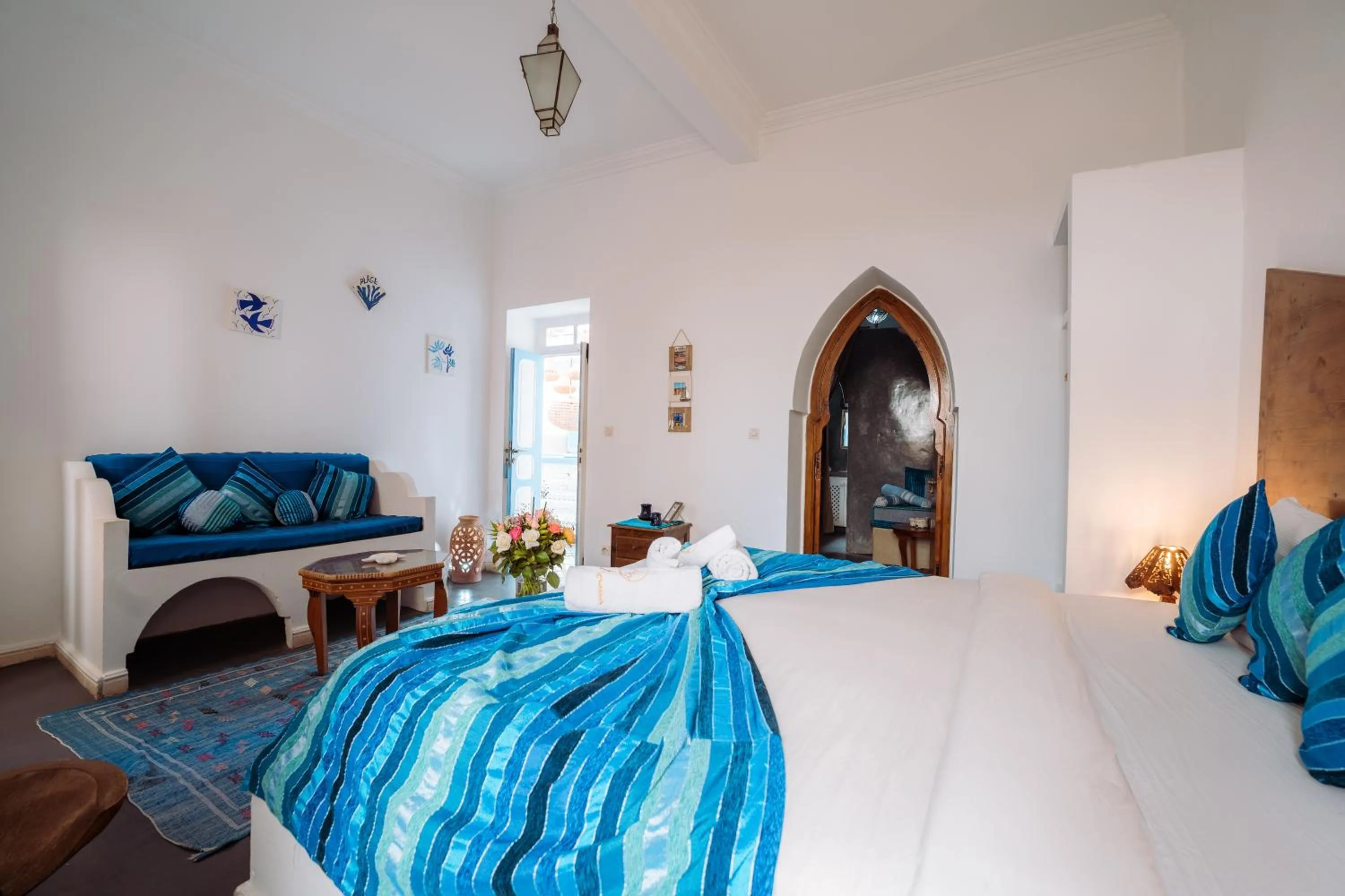 Photo of the whole room, Bed in RIAD AMANA