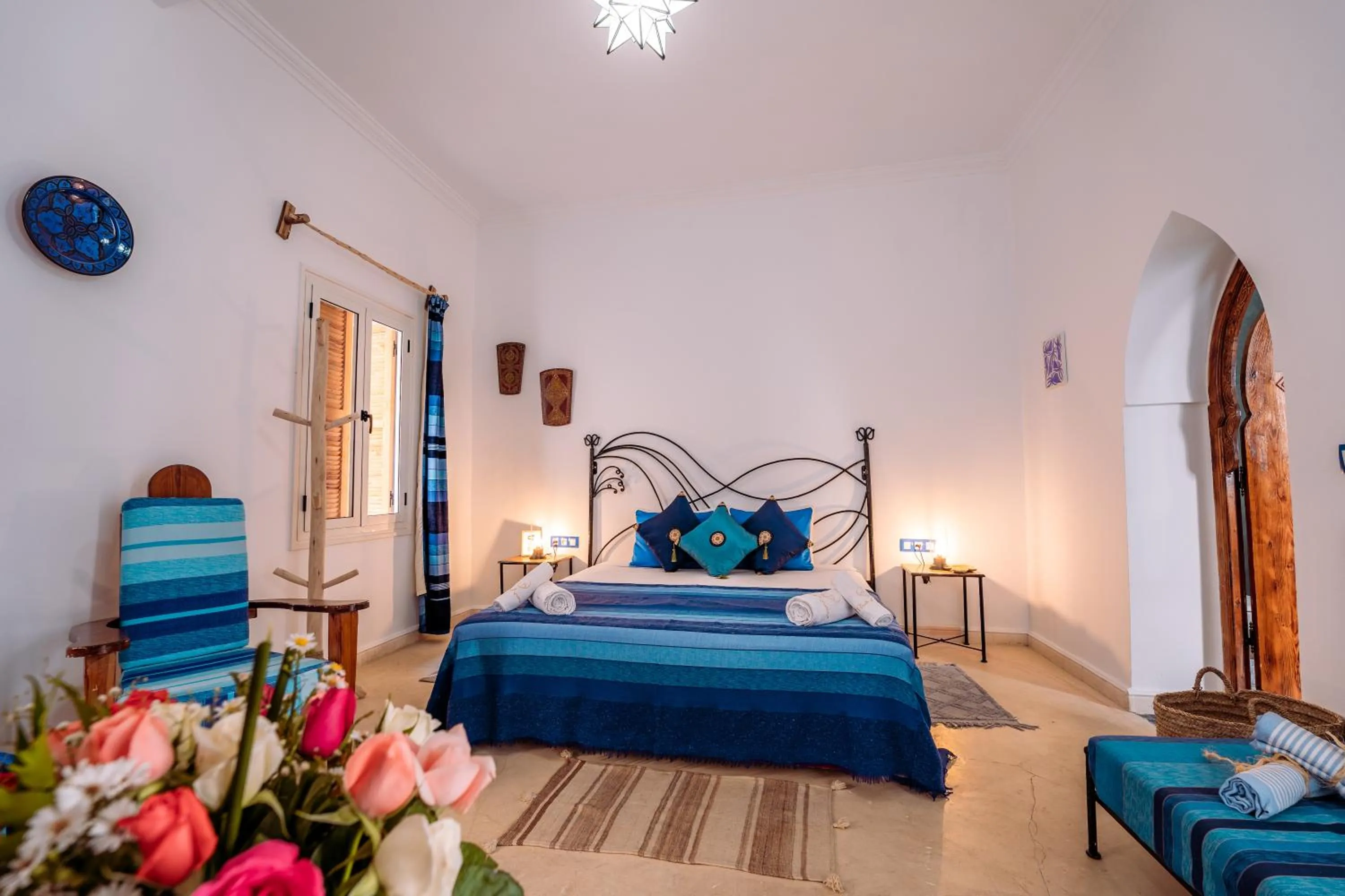 Photo of the whole room, Bed in RIAD AMANA