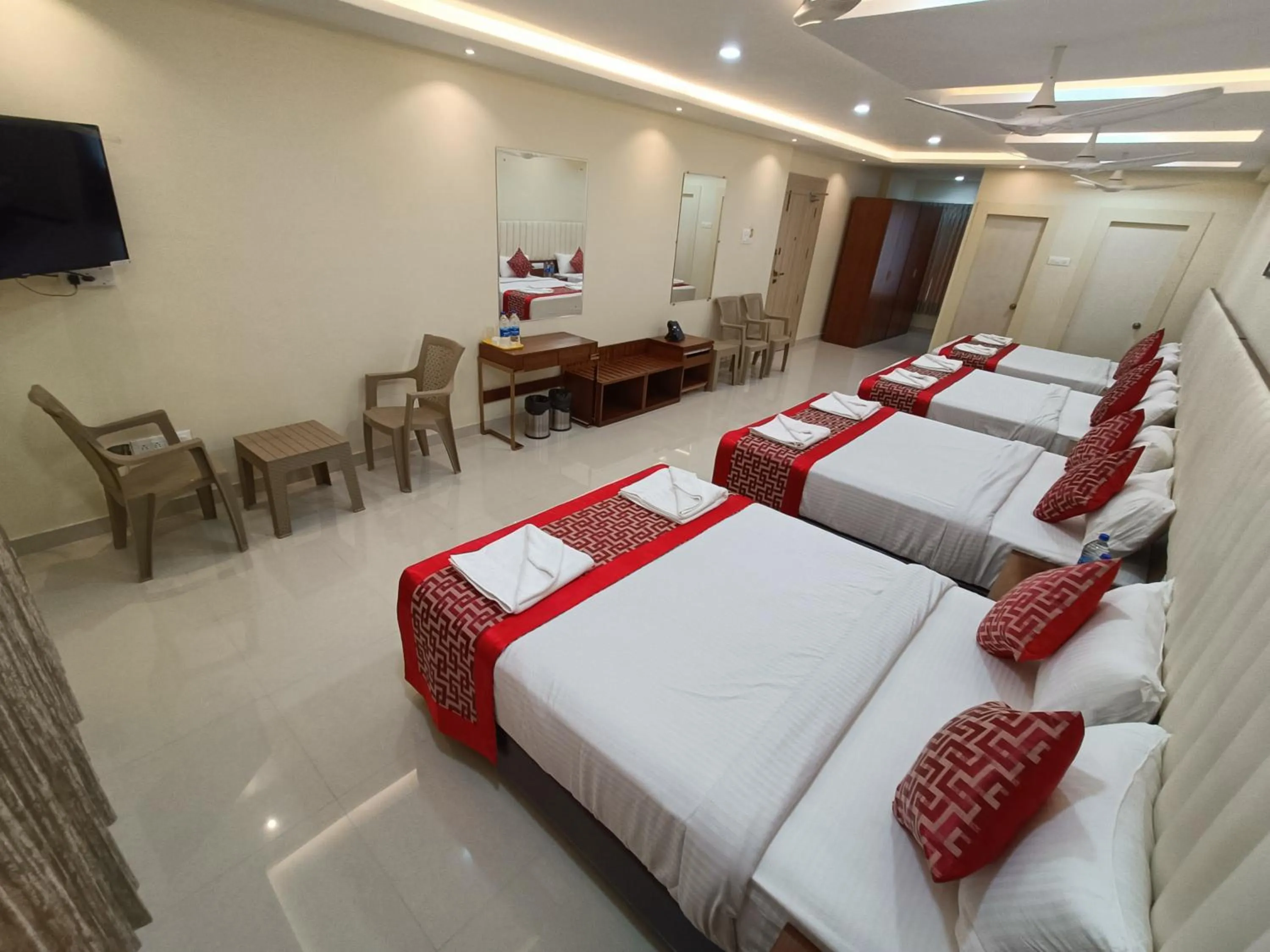 Bed in Sri Aswin Grand