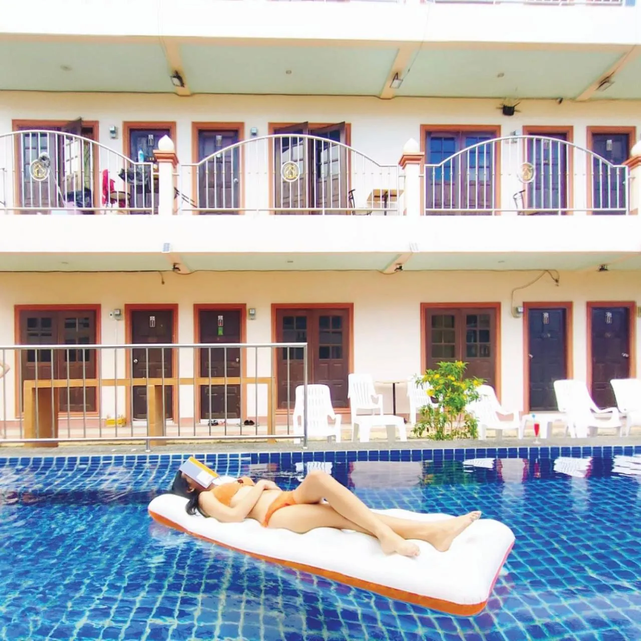 Swimming pool in Pailin Hill Hotel Patong