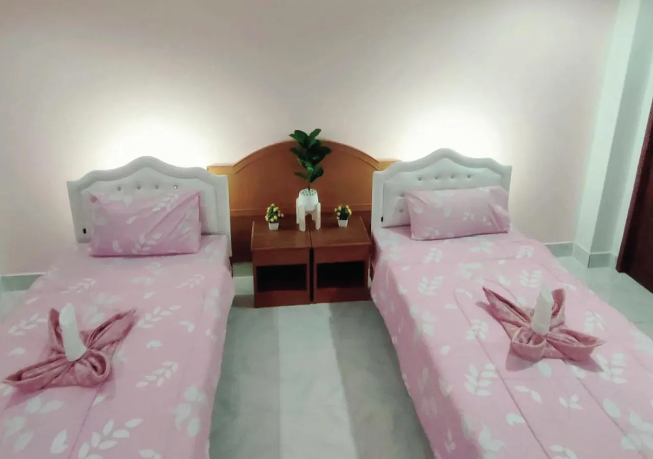 Bed in Pailin Hill Hotel Patong