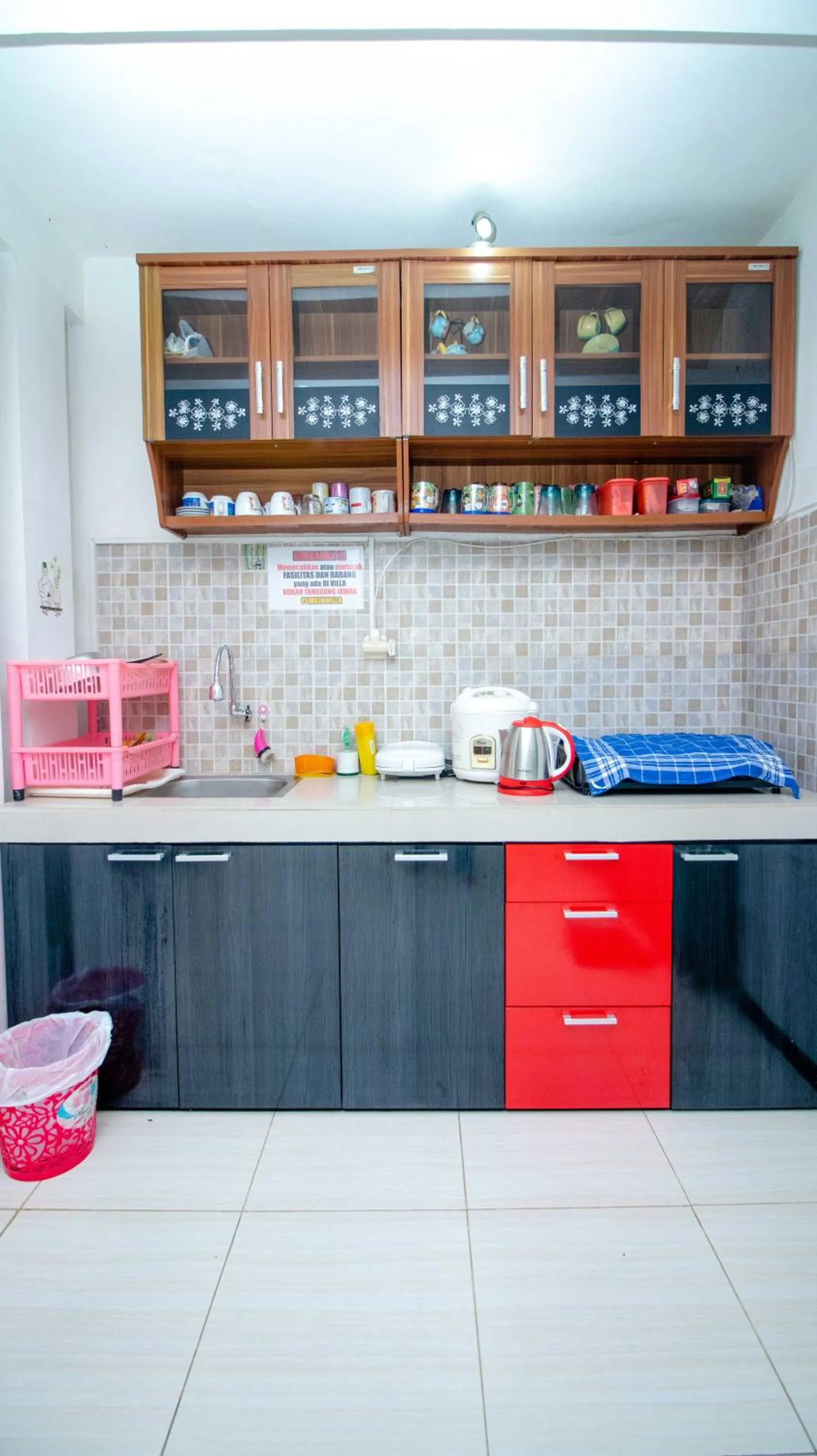 Kitchen or kitchenette in Villa Shiny with Karaoke & Chill Spot