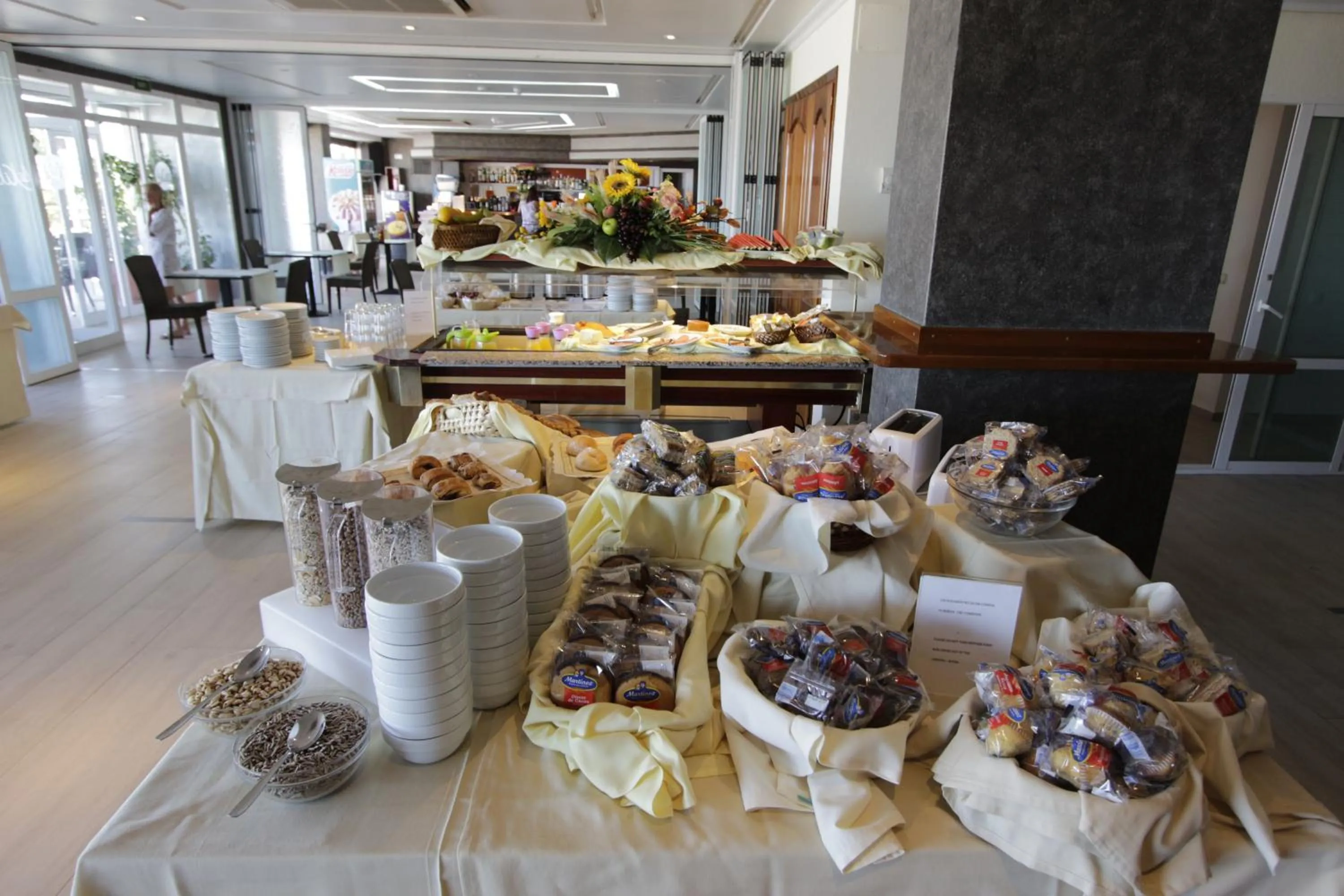 Restaurant/places to eat in Apartamentos La Kiki