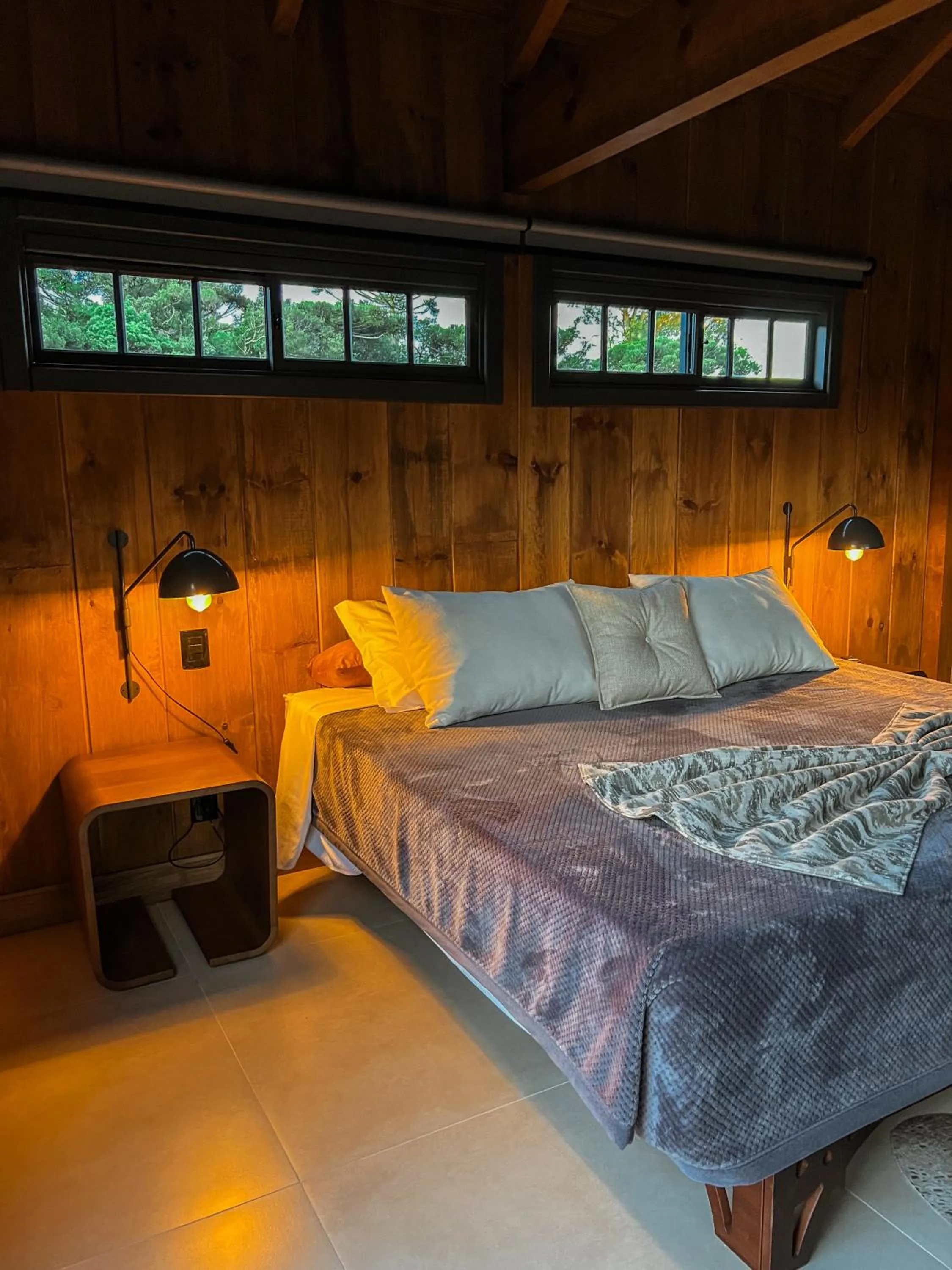 Bed in WoodStone Hotel Fazenda