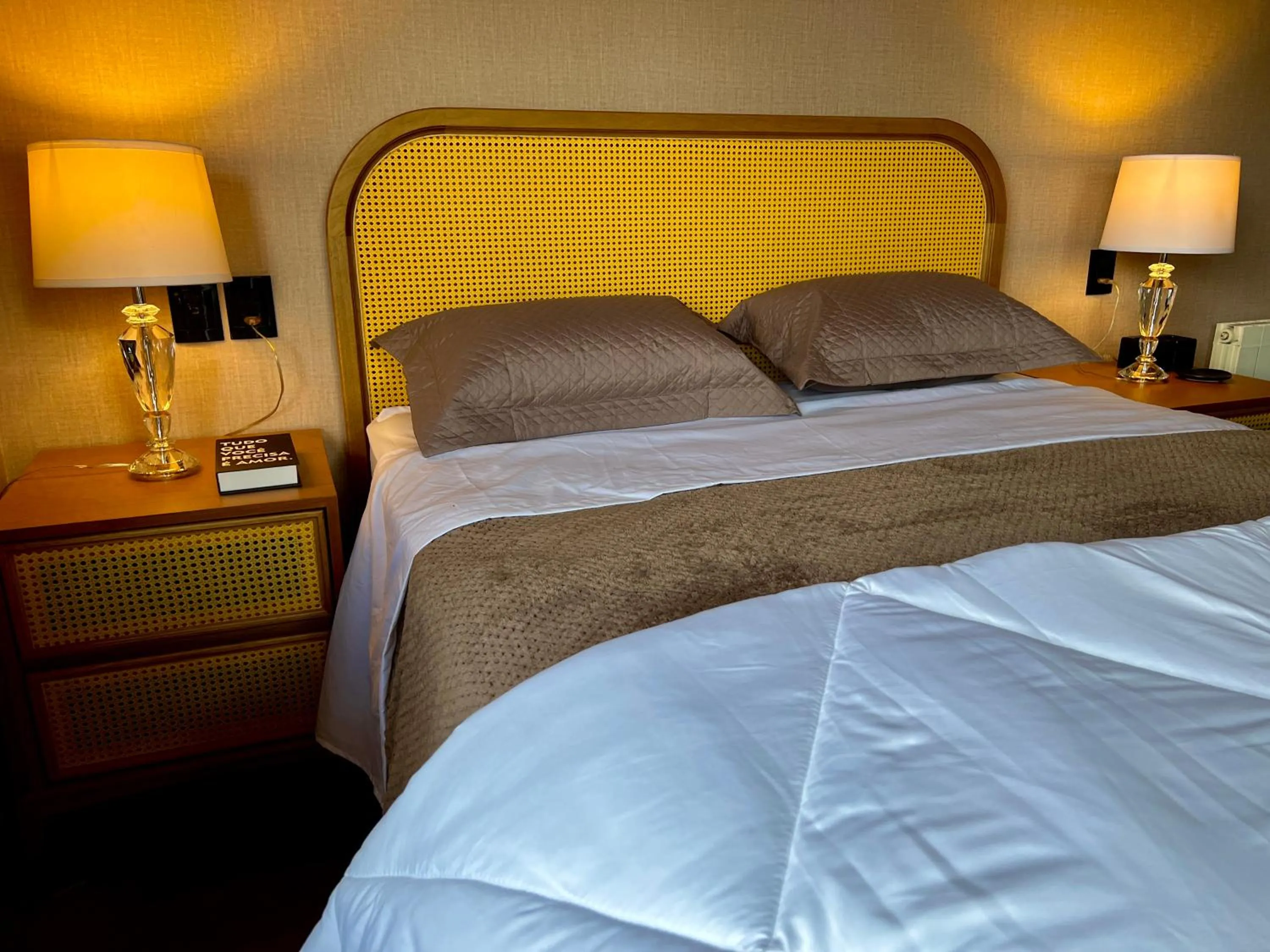 Bed in WoodStone Hotel Fazenda