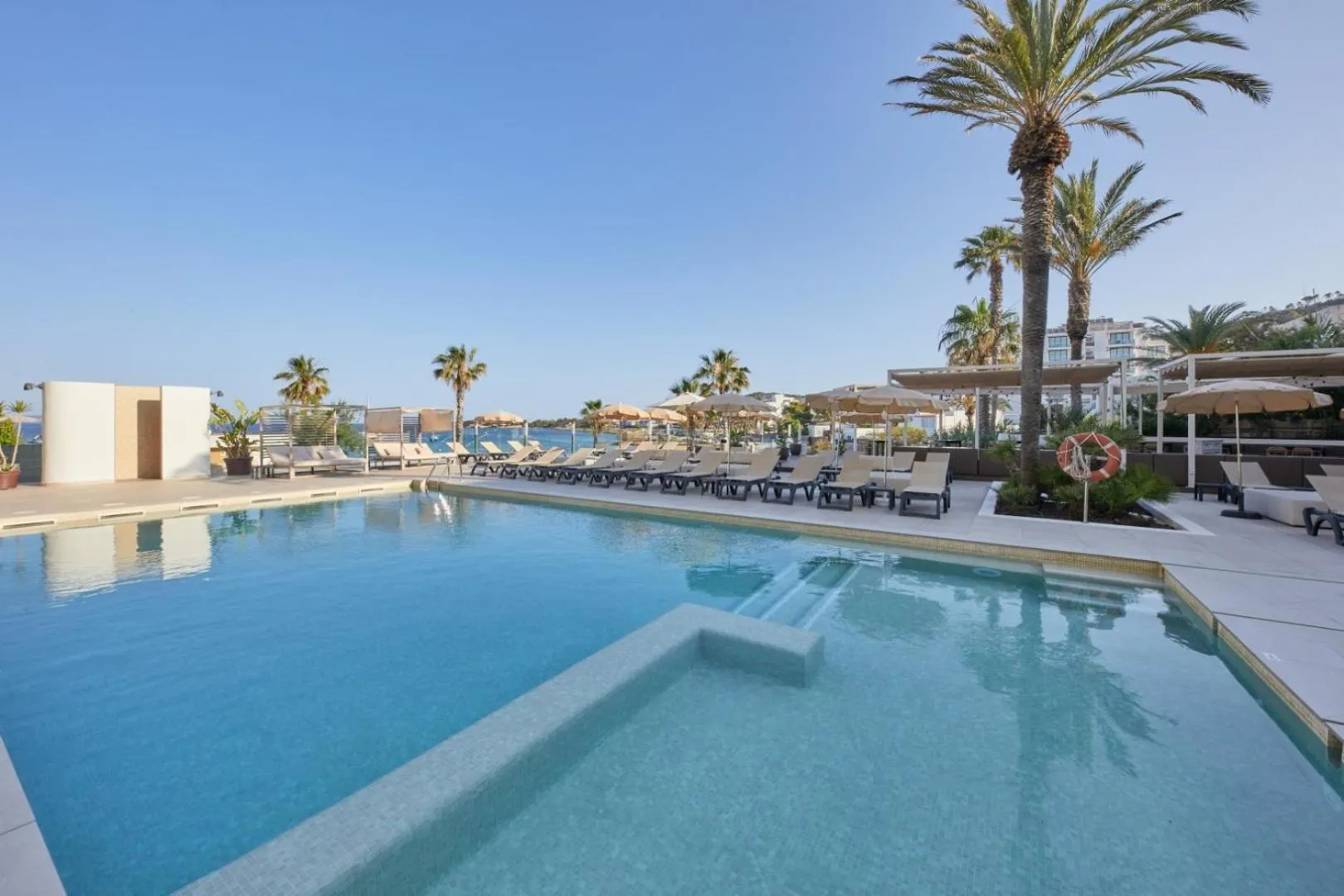 Swimming pool in Hotel & Spa Blau Parc