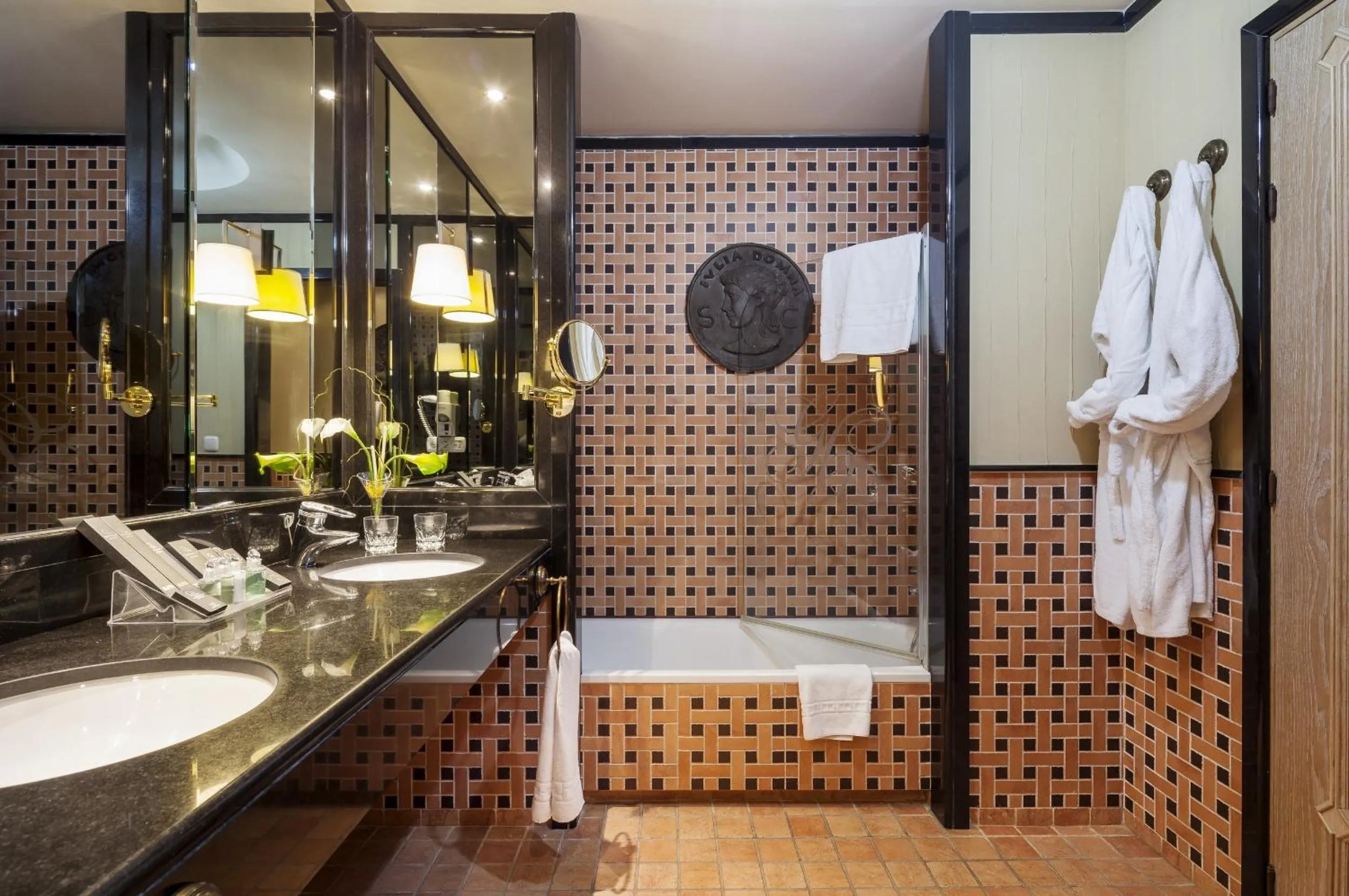 Bathroom in Hotel Ilunion Mérida Palace