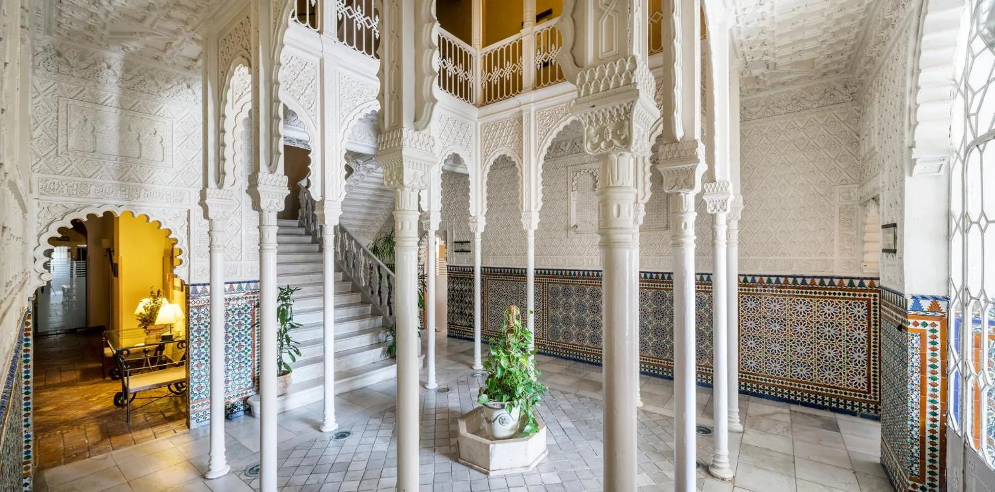 Lobby or reception in Hotel Ilunion Mérida Palace