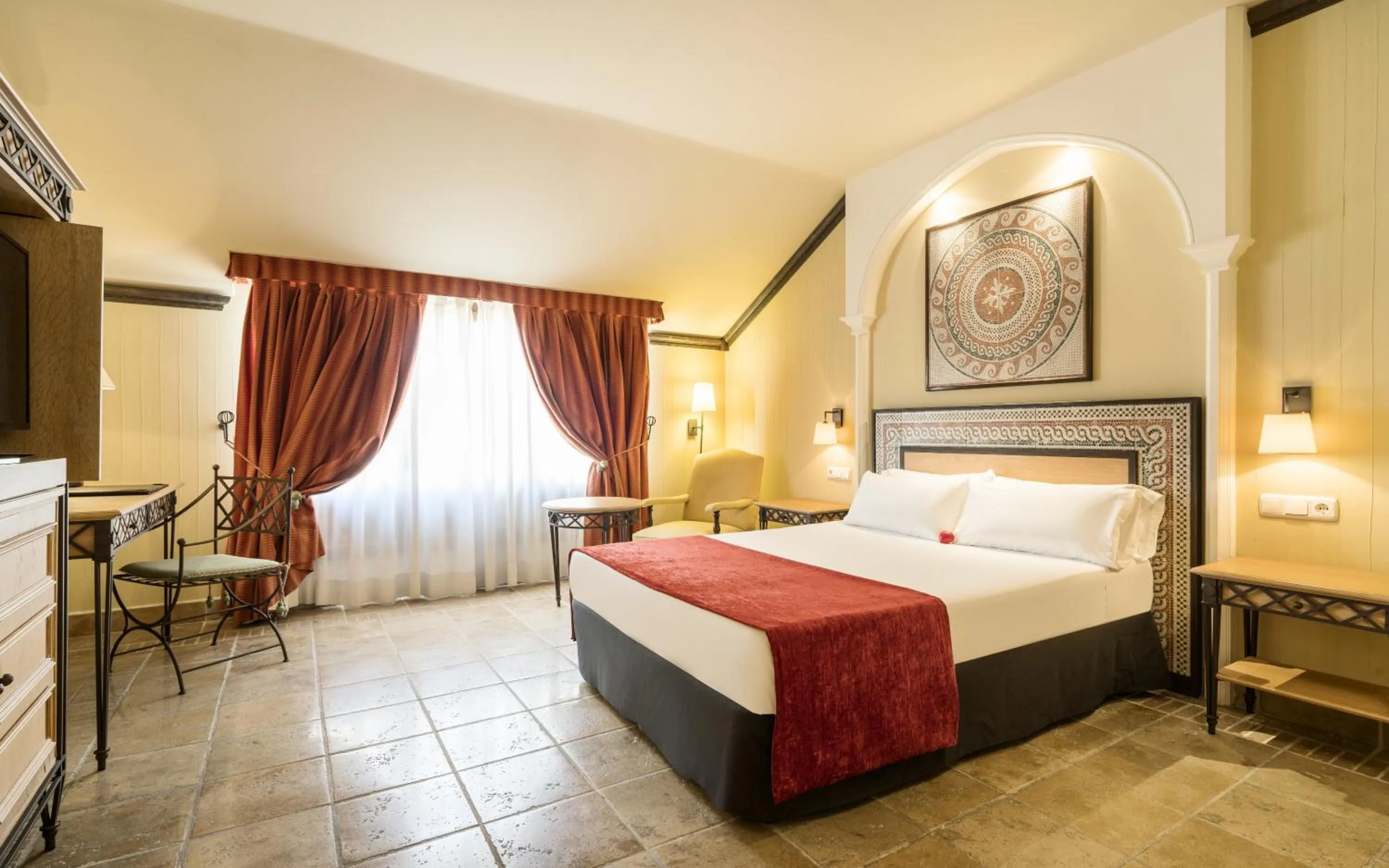 TV and multimedia, Bed in Hotel Ilunion Mérida Palace