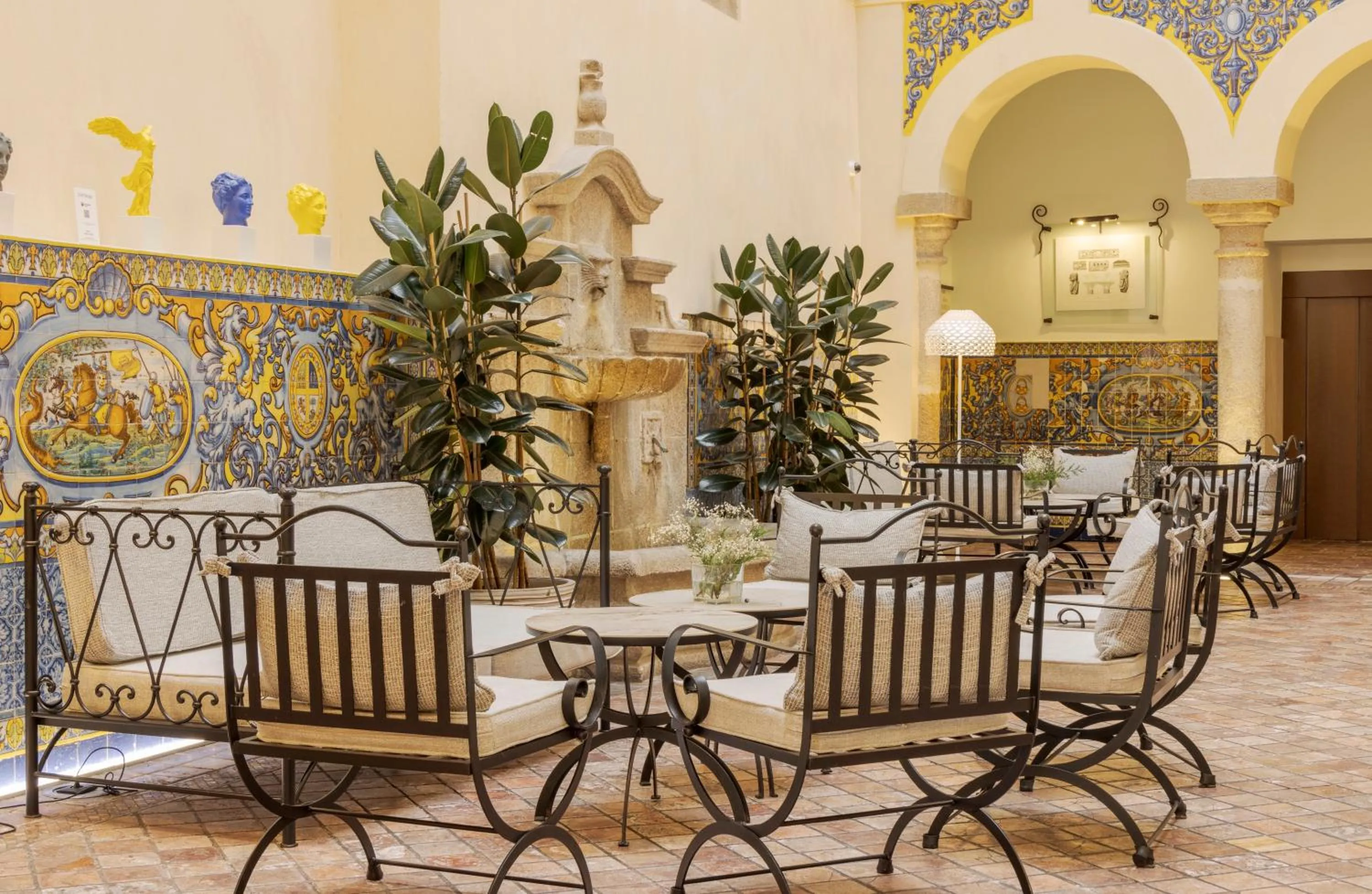 Living room in Hotel Ilunion Mérida Palace