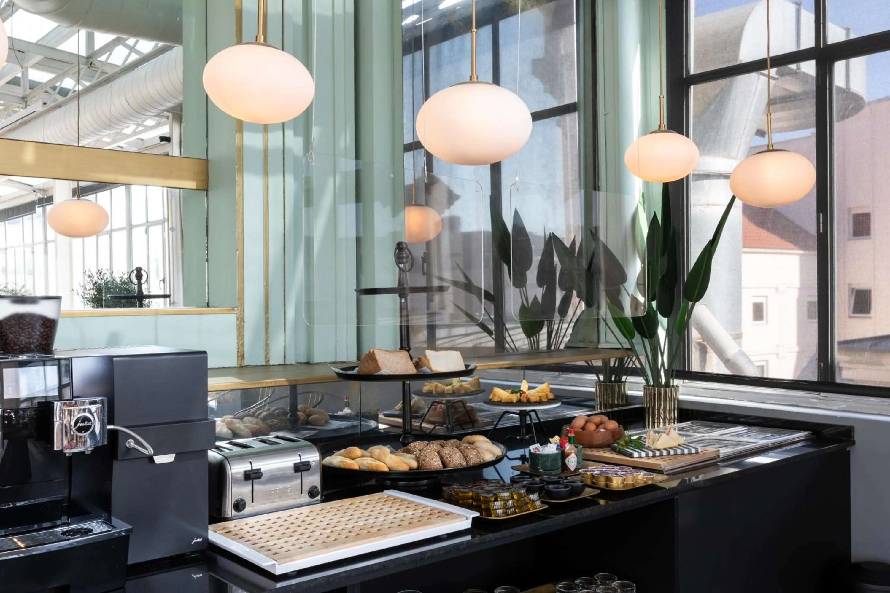 Area and facilities in Petit Palace Alcalá